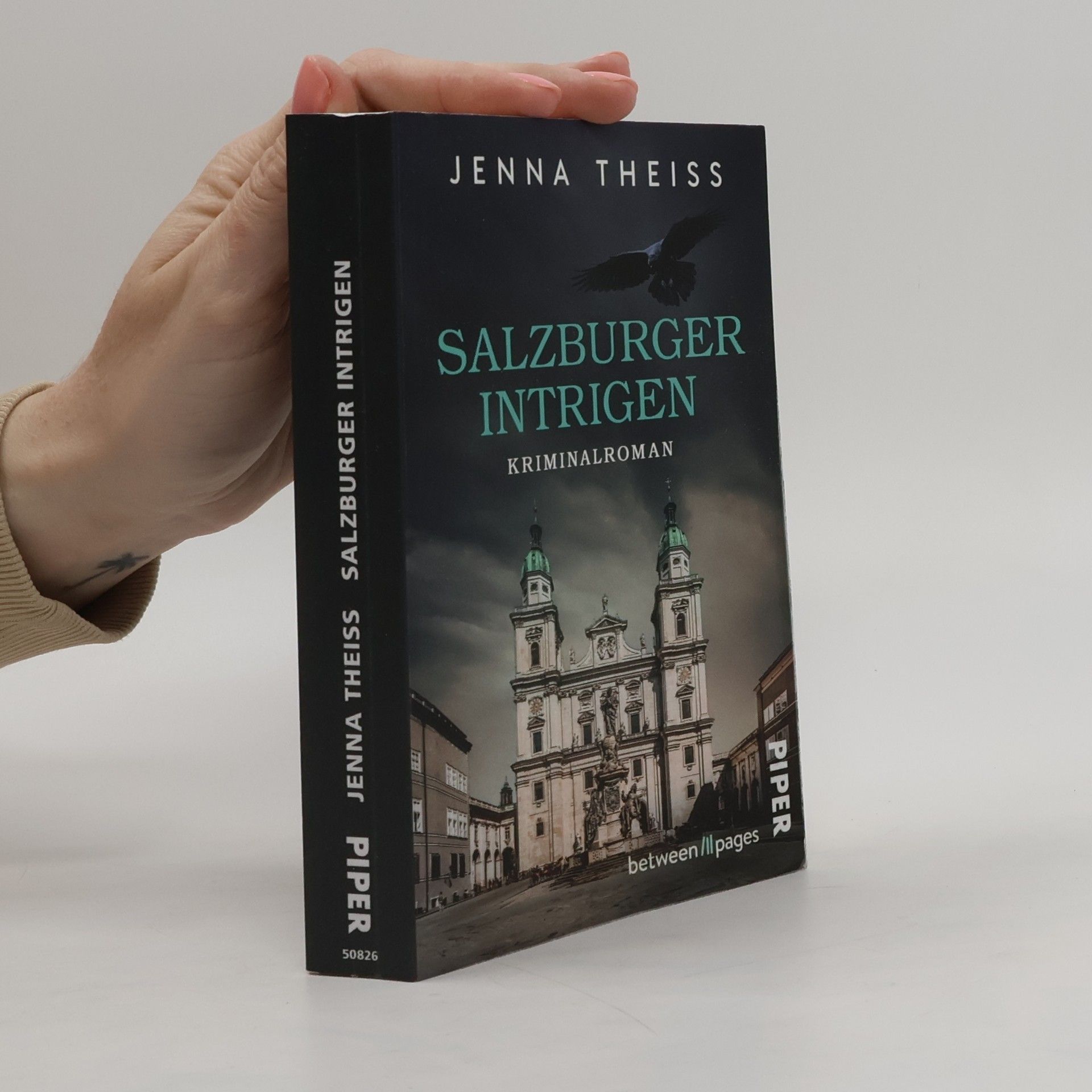 Jenna Theiss Salzburger Intrigen. Kriminalroman | Regional-Krimi aus Österreich mit einer ungewöhnlichen Ermittlerin