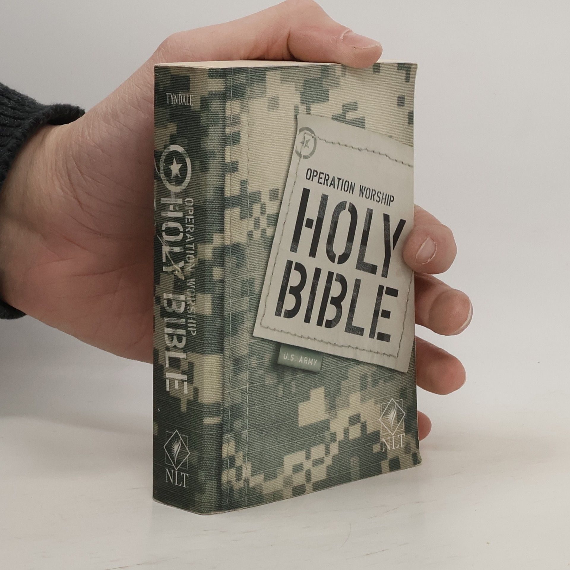 Kolektiv autorů Operation Worship Holy Bible