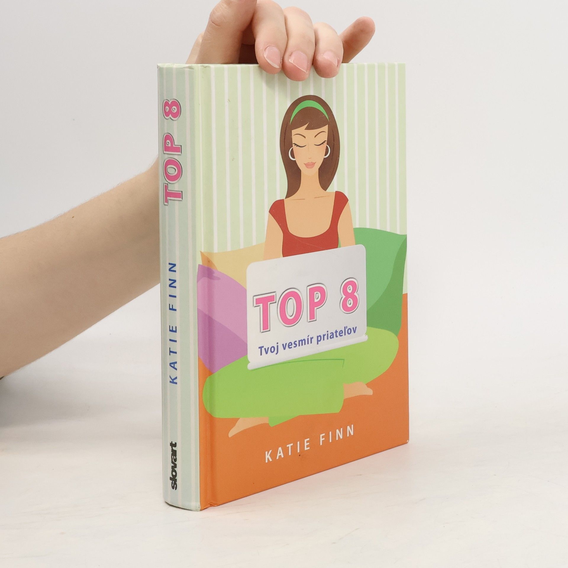 Katie Finn Top 8 - Tvoj vesmír priateľov