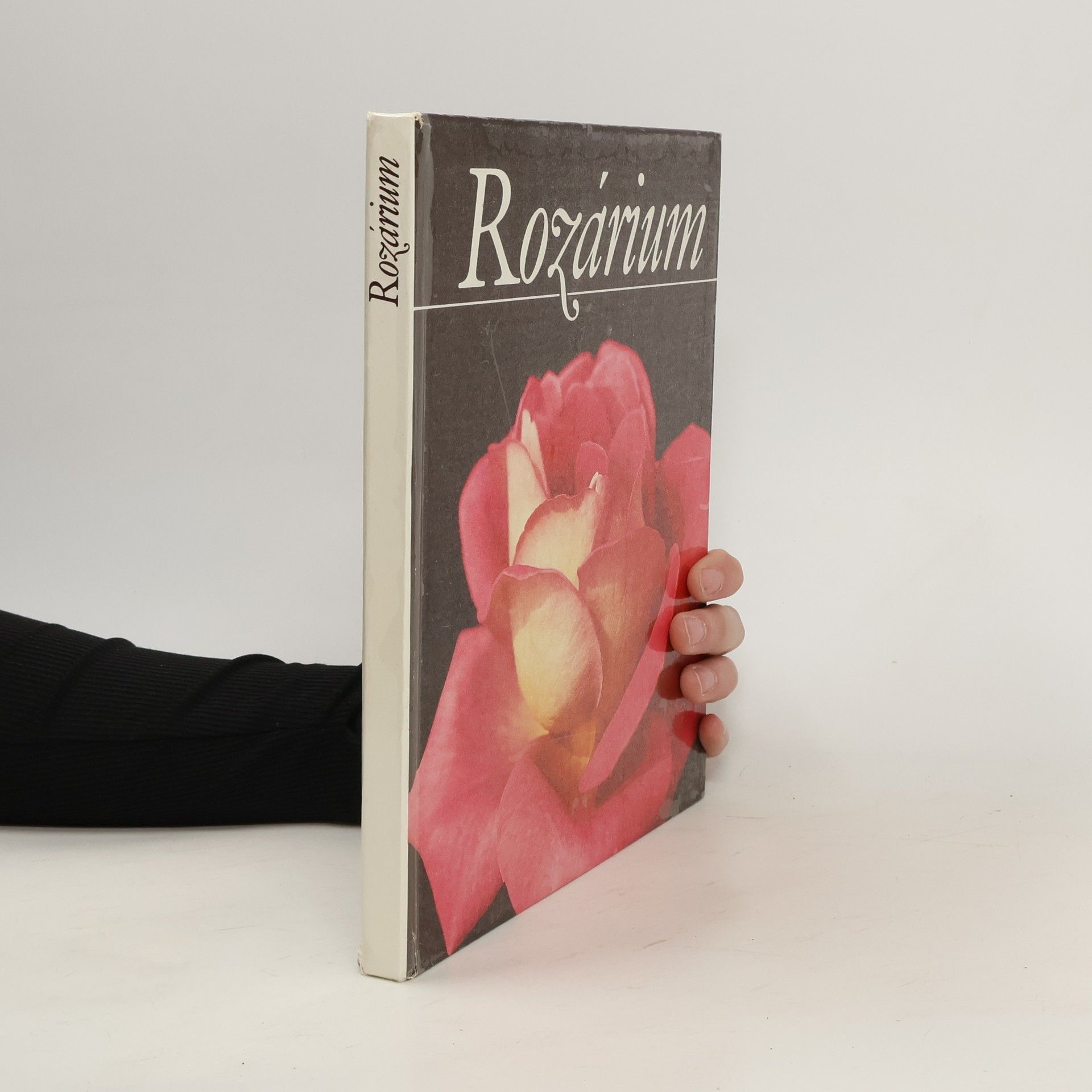 Vladimir Nikolajevič Bylov Rozárium Hlavnej botanickej záhrady pri Akadémii vied ZSSR