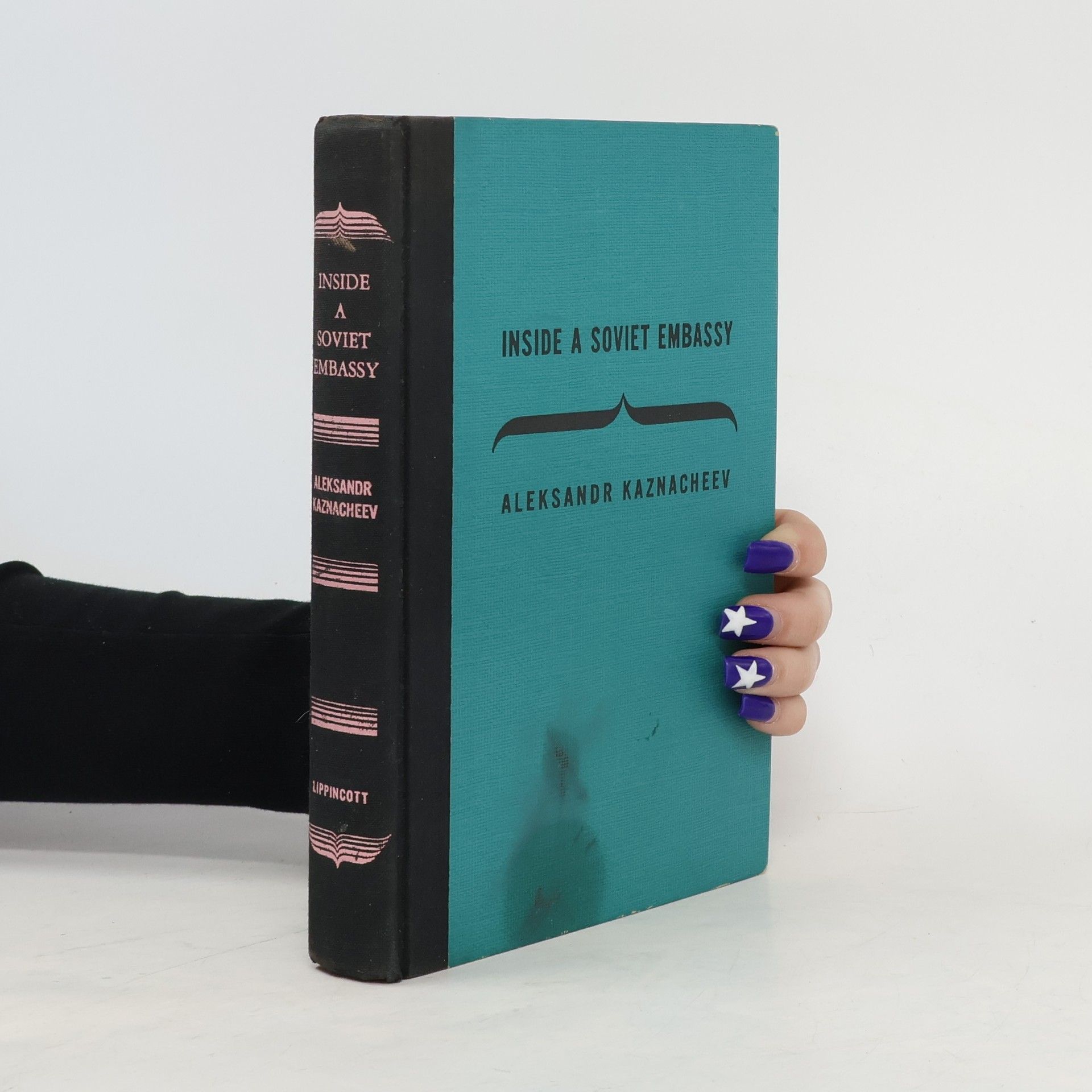 Aleksandr Kaznacheev Inside a Soviet Embassy