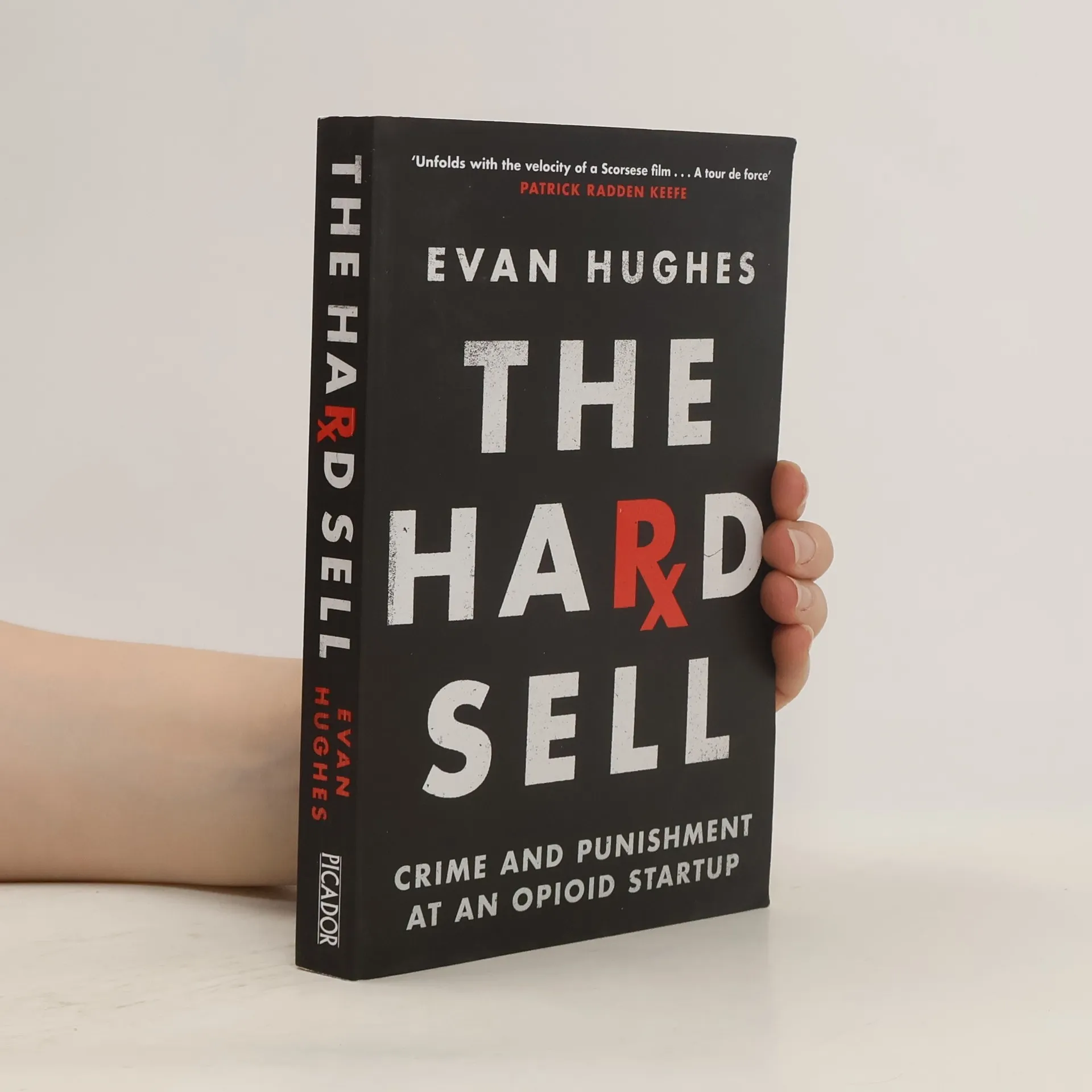 The Hard Sell | Book | Paperback | Evan Hughes | EN