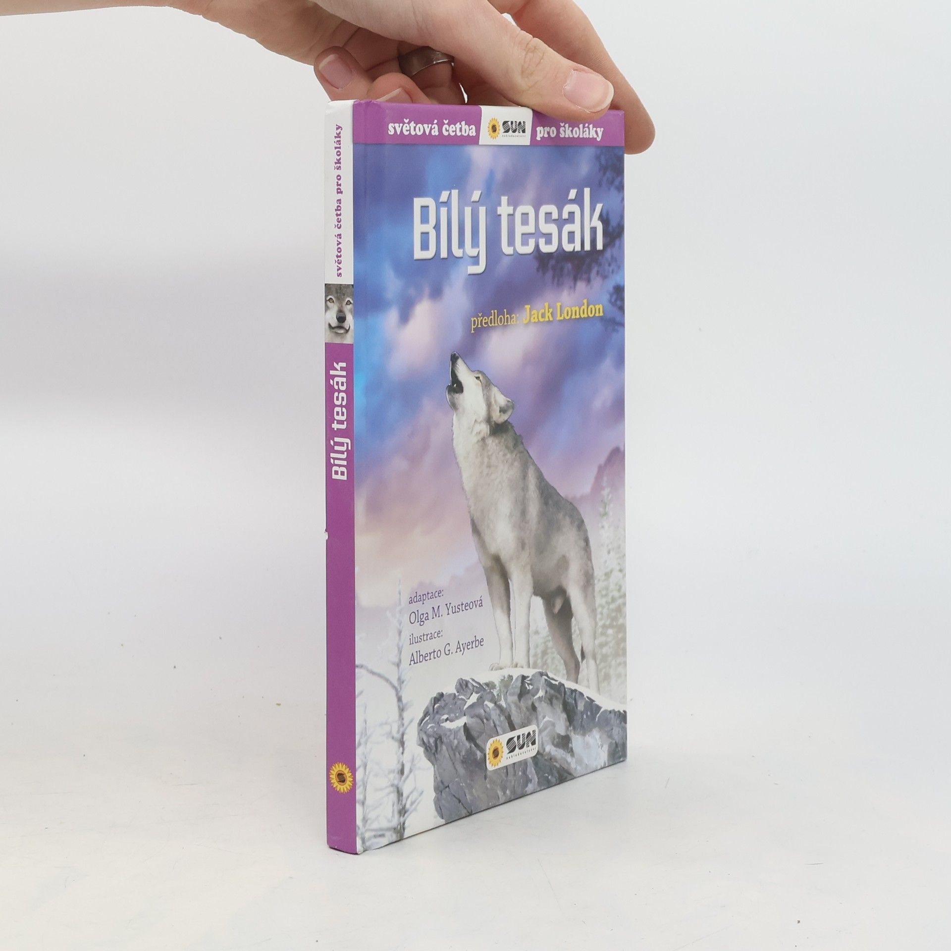 Olga M. Yuste Bílý tesák