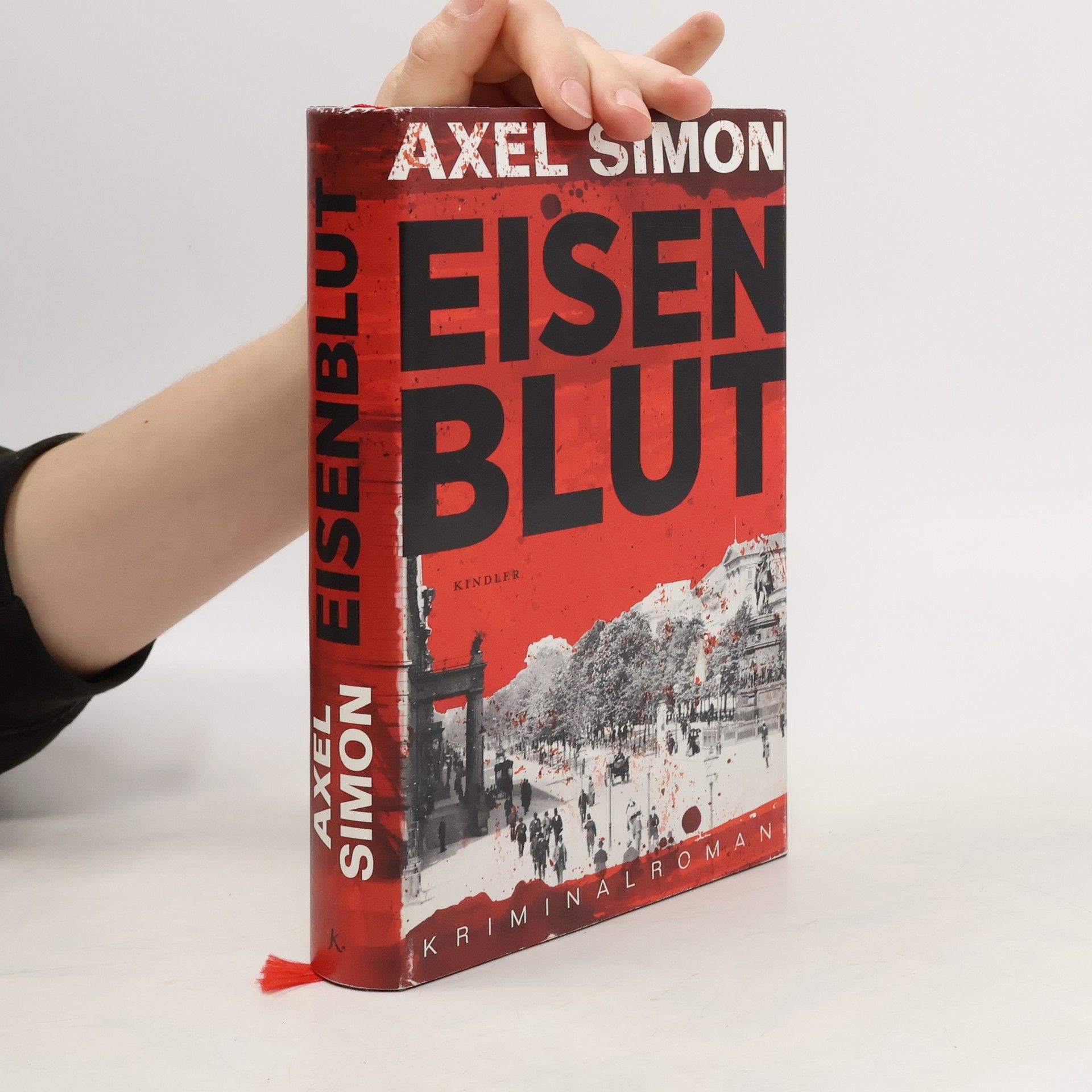 Axel Simon Eisenblut