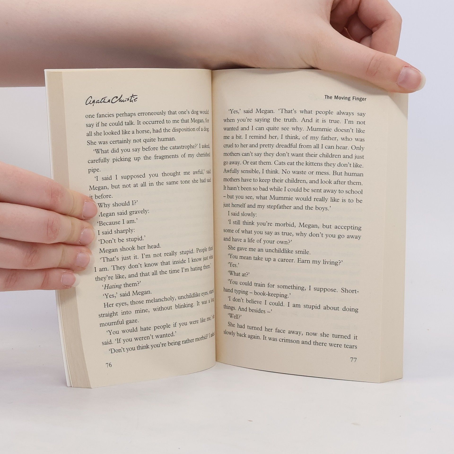 Agatha Christie The moving finger