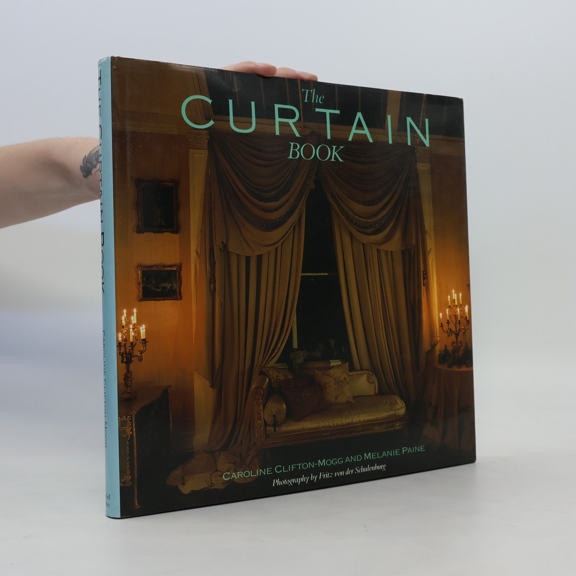 Melanie Paine The Curtain Book
