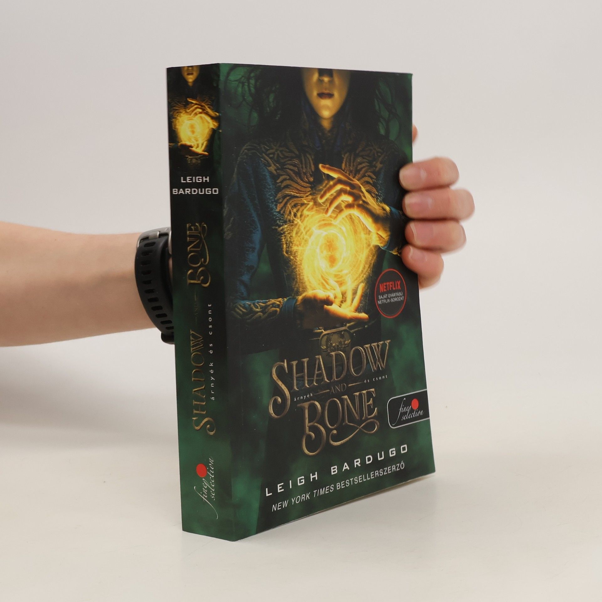Leigh Bardugo Shadow and Bone