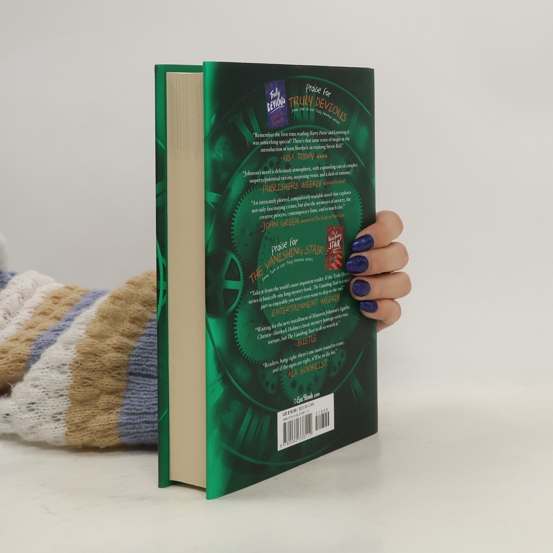 Maureen Johnson The Hand on the Wall