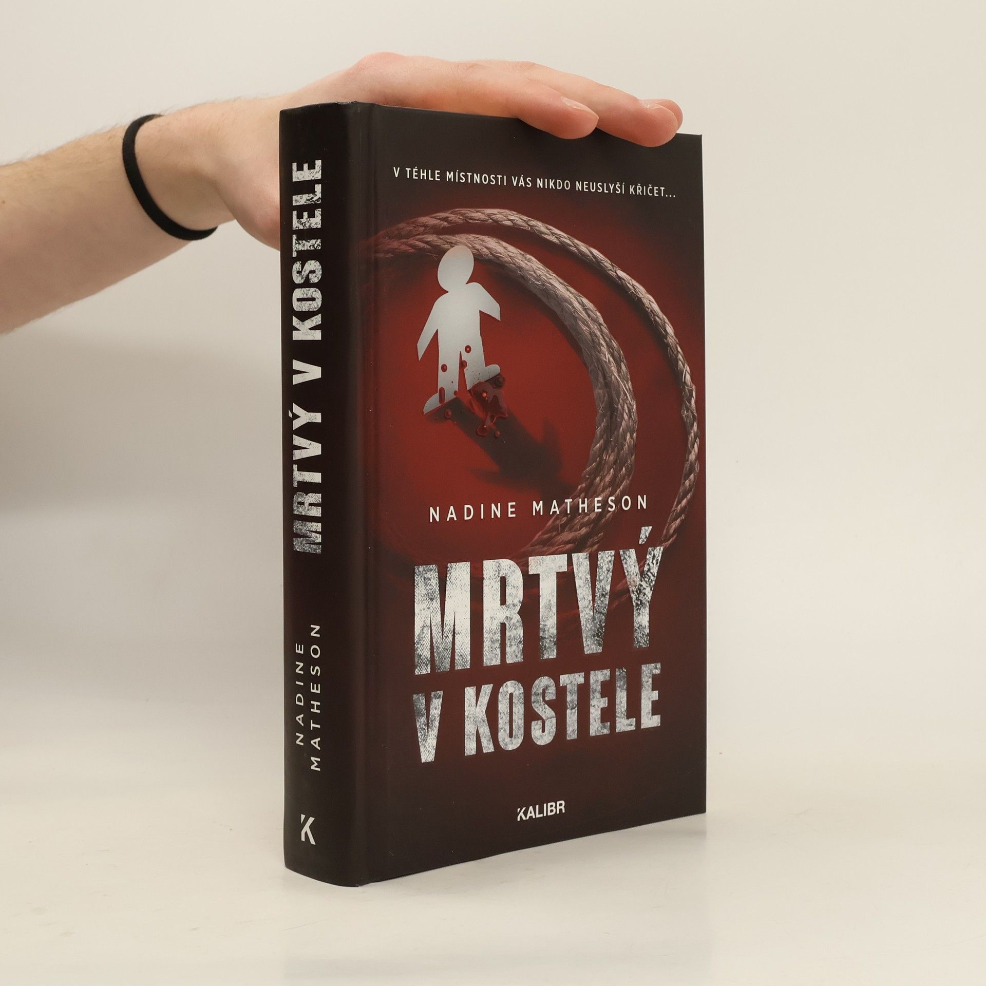 Nadine Matheson Mrtvý v kostele