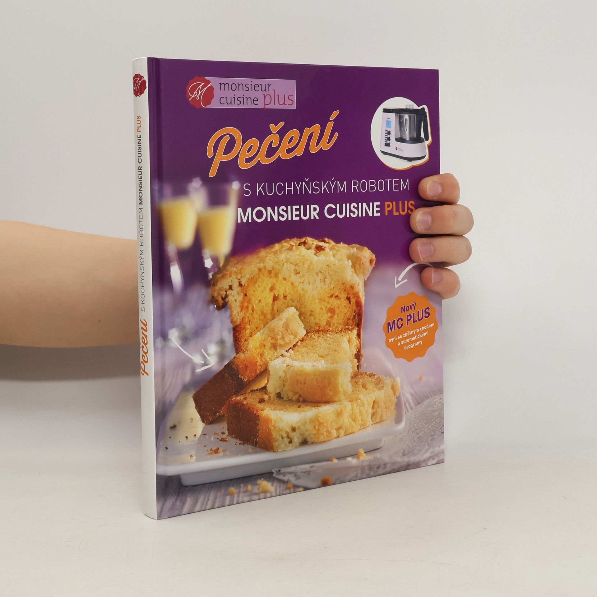 kolektiv Pečení s kuchyňským robotem Monsieur Cuisine Plus