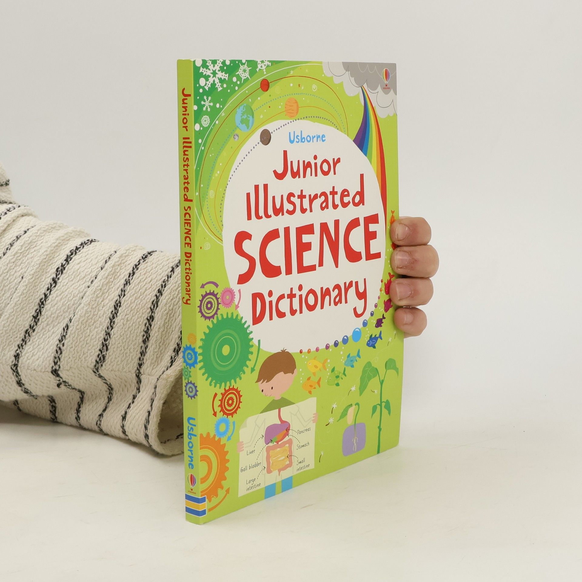 Sarah Khan Junior illustrated science dictionary