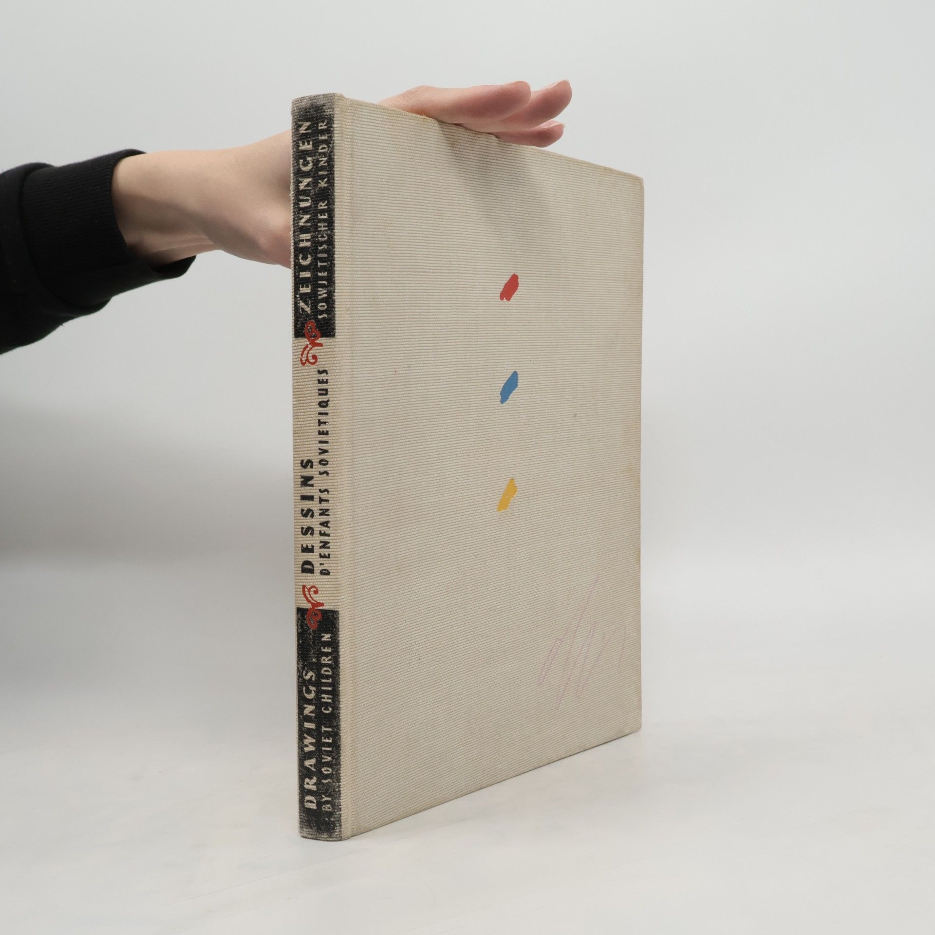 AA.VV. Drawings by Soviet Children