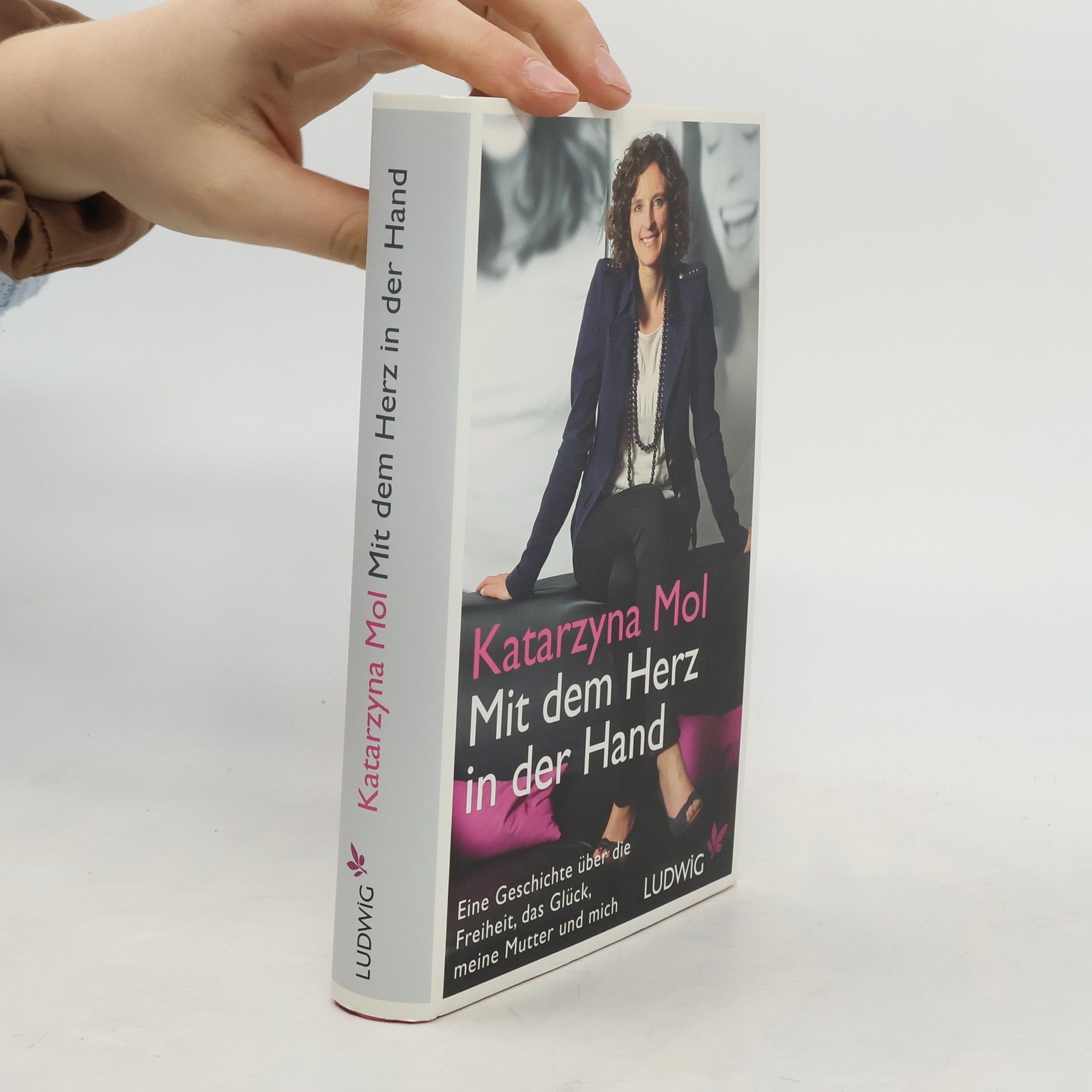 Katarzyna Mol Wolf Mit dem Herz in der Hand