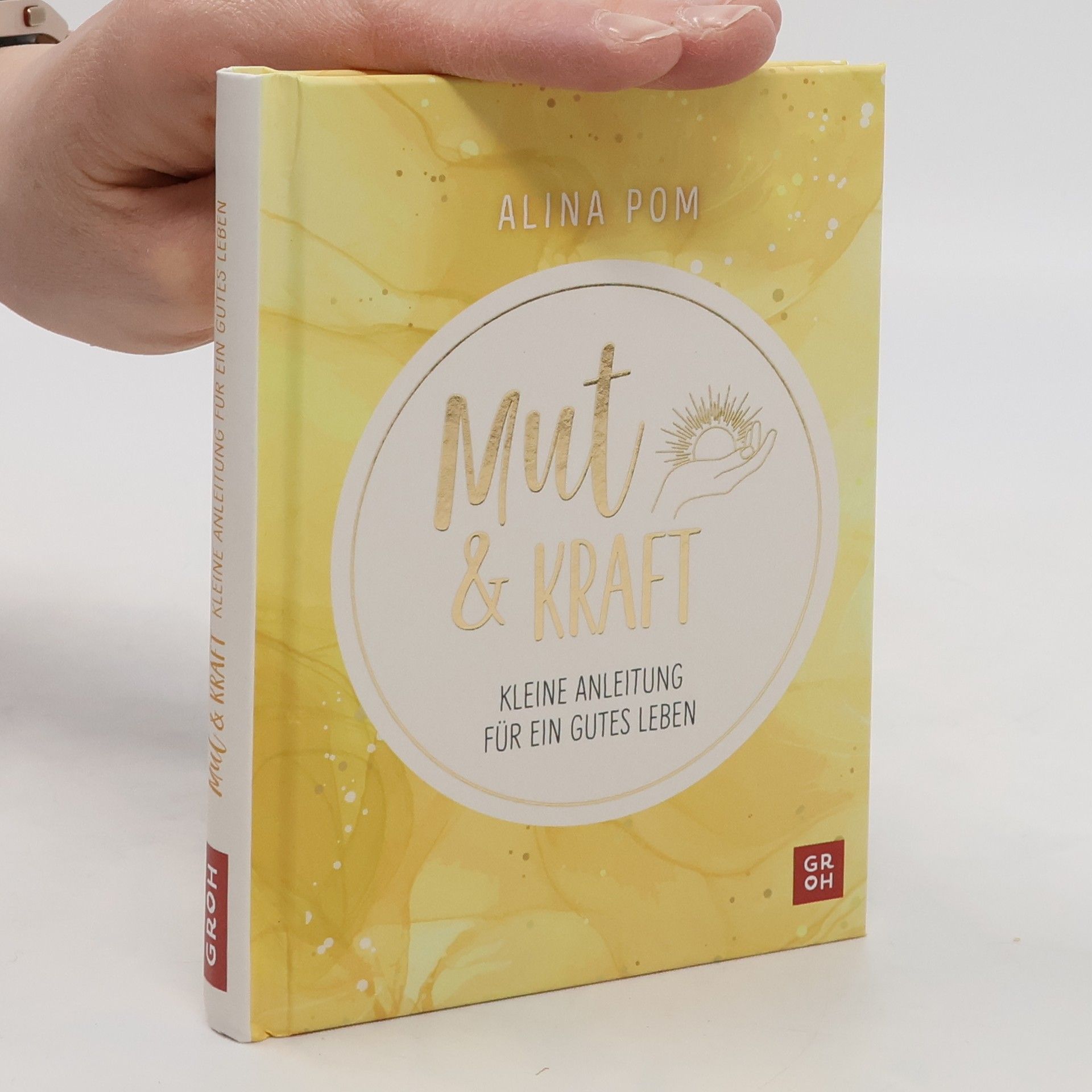 Alina Pom Mut & Kraft