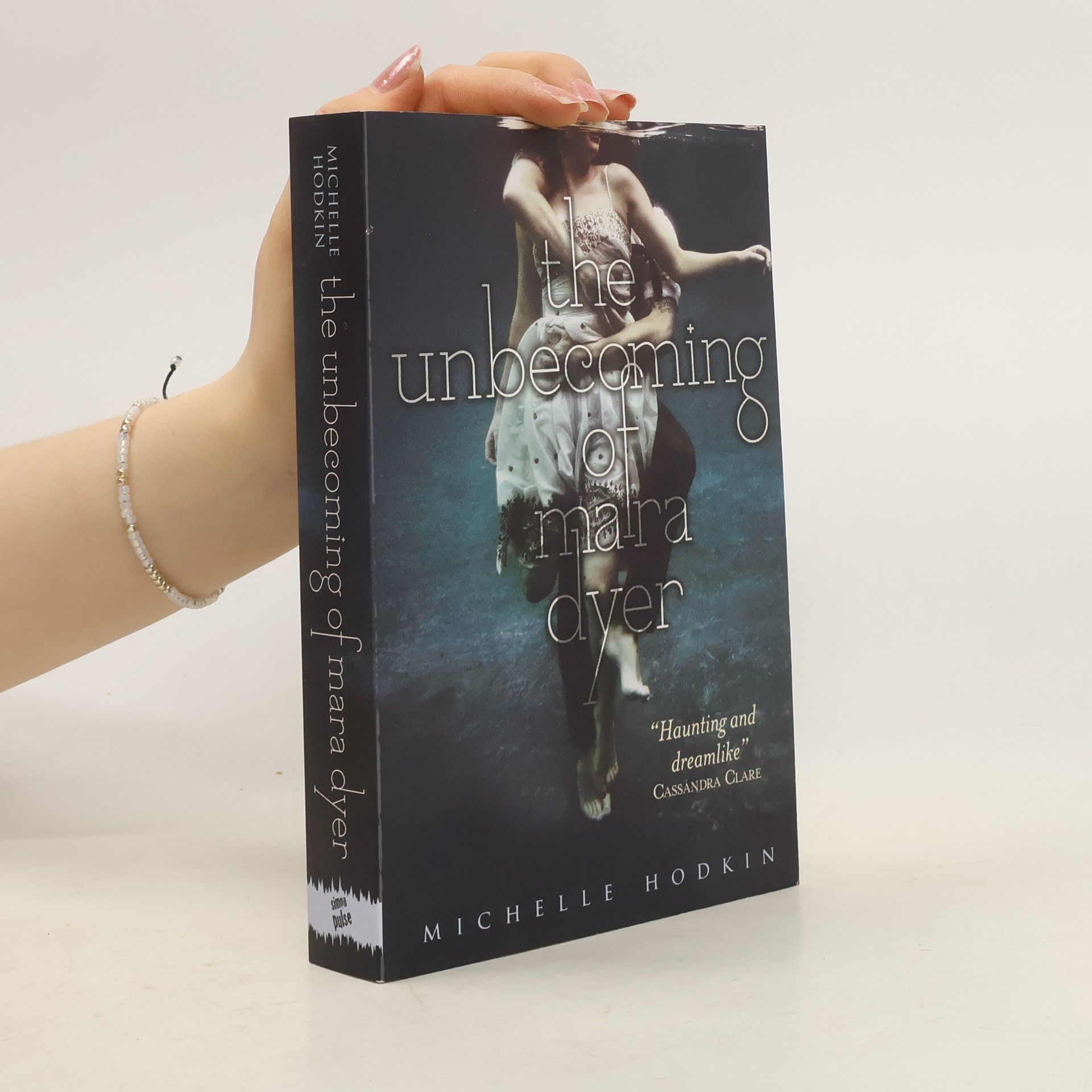 Michelle Hodkin Unbecoming of Mara Dyer