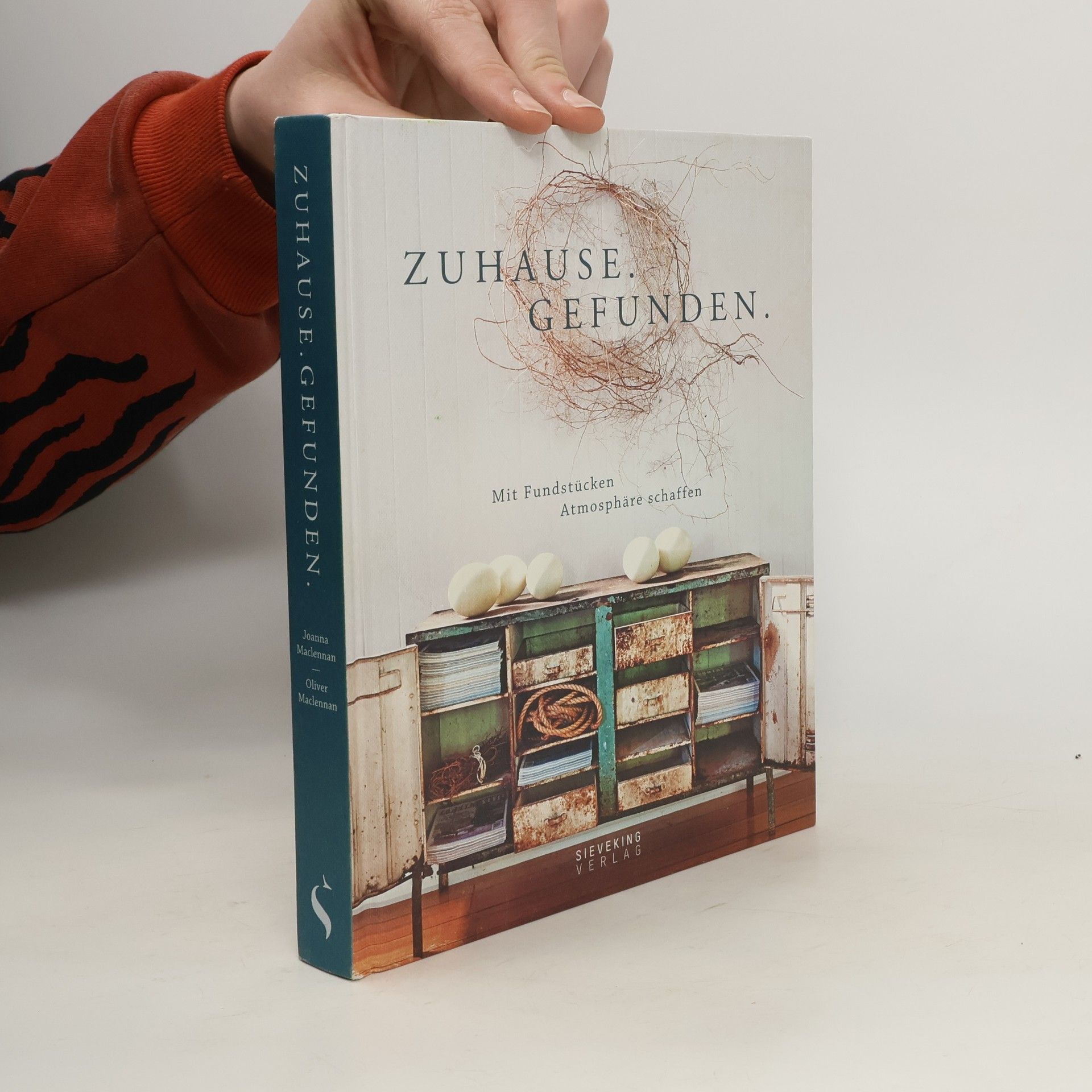 Joanna Maclennan Zuhause. Gefunden.