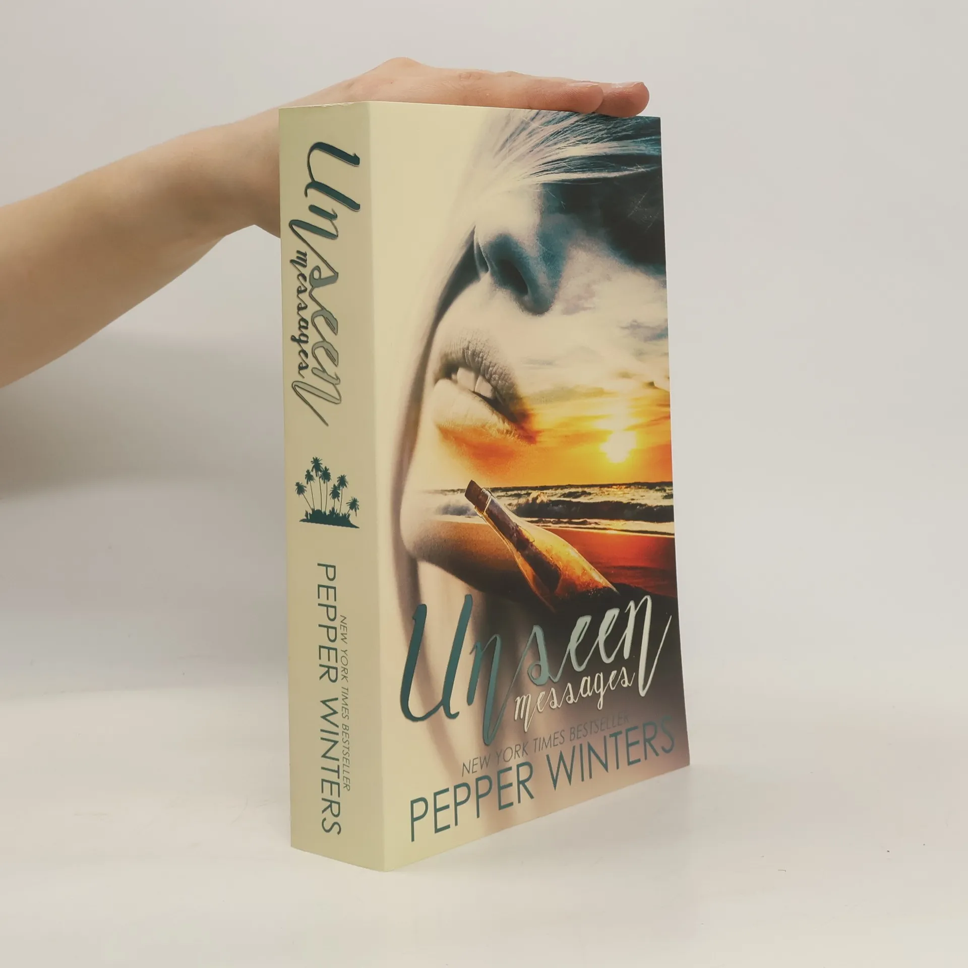 Unseen Messages | Book | Paperback | Pepper Winters | EN