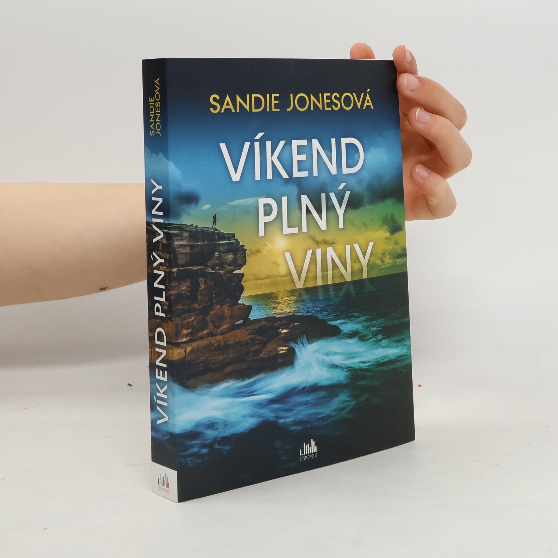 Sandie Jones Víkend plný viny