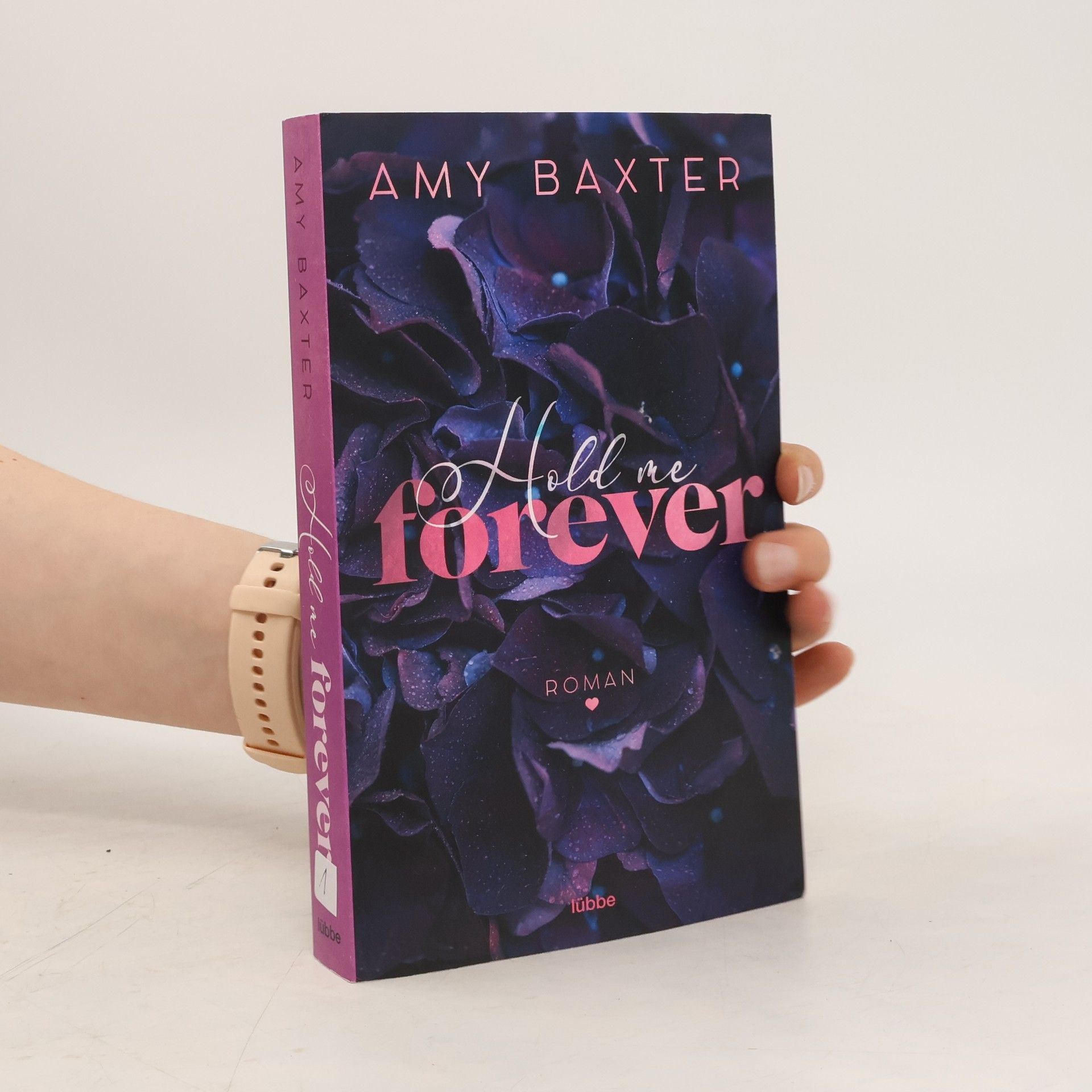 Amy Baxter Hold me forever