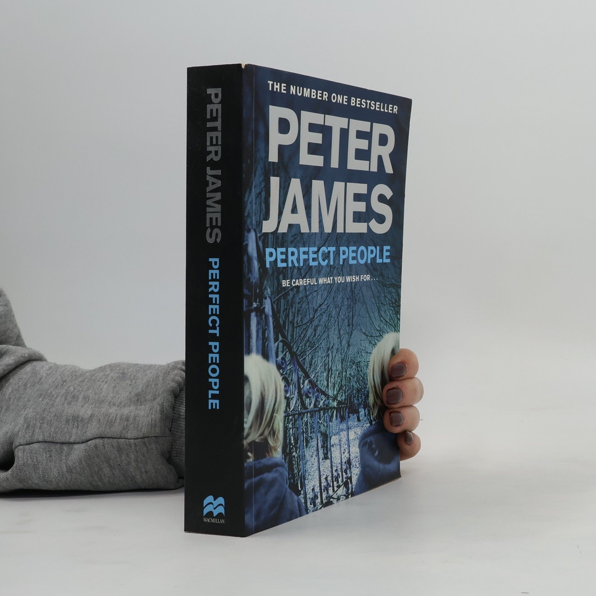 Peter James Perfect People