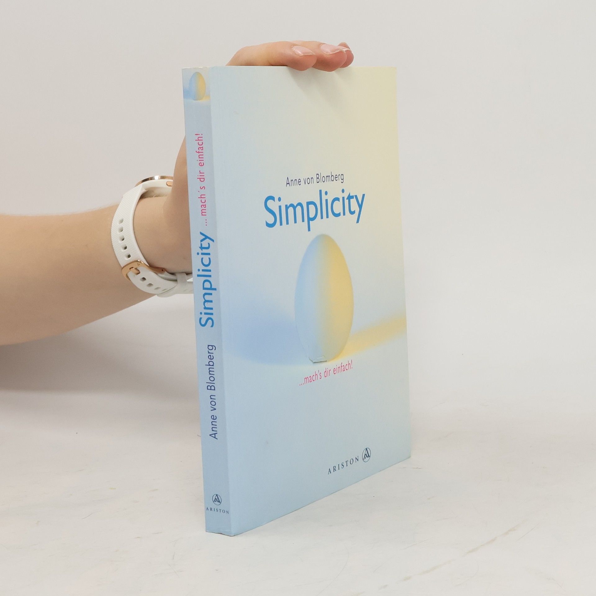 Anne von Blomberg Simplicity