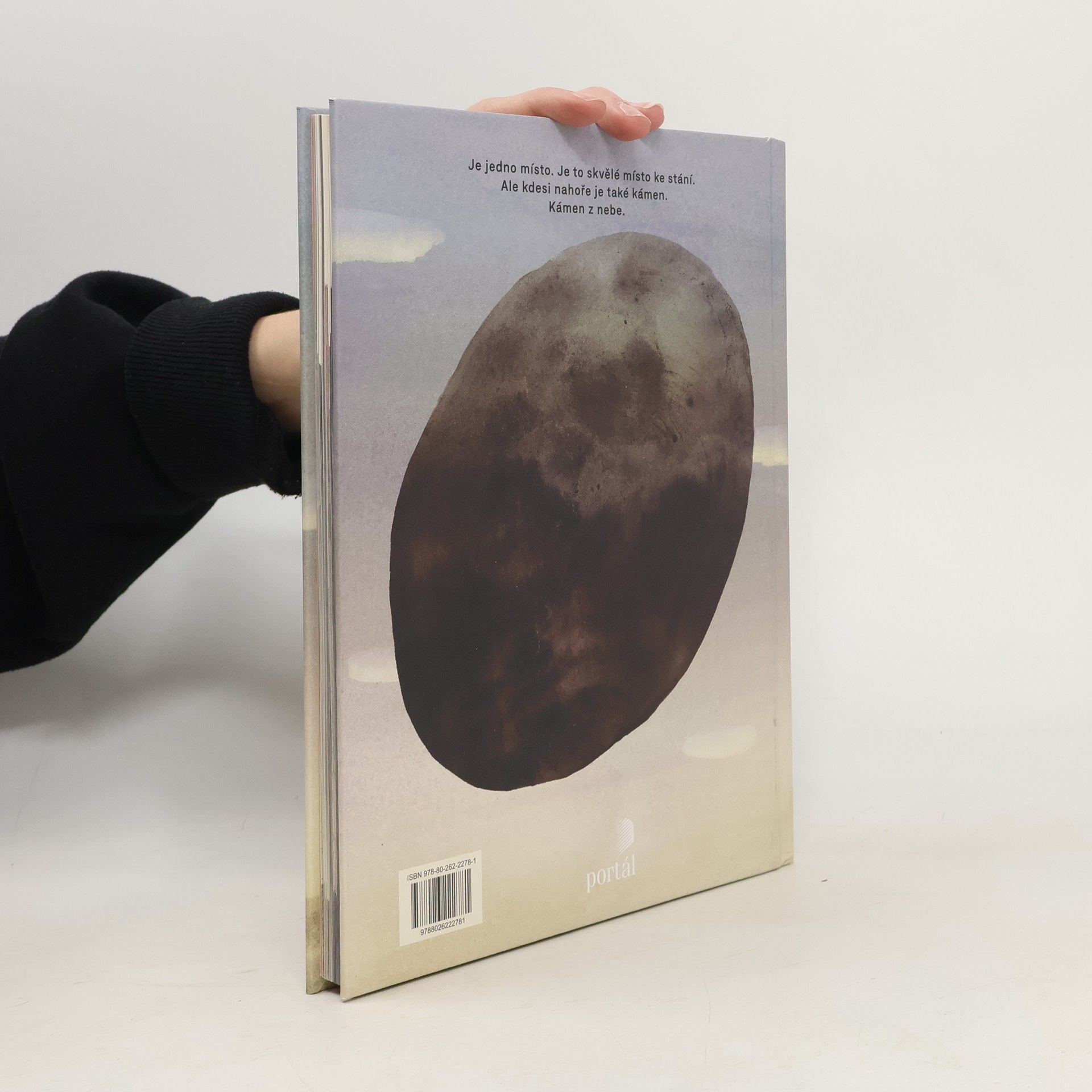 Jon Klassen Kámen z nebe