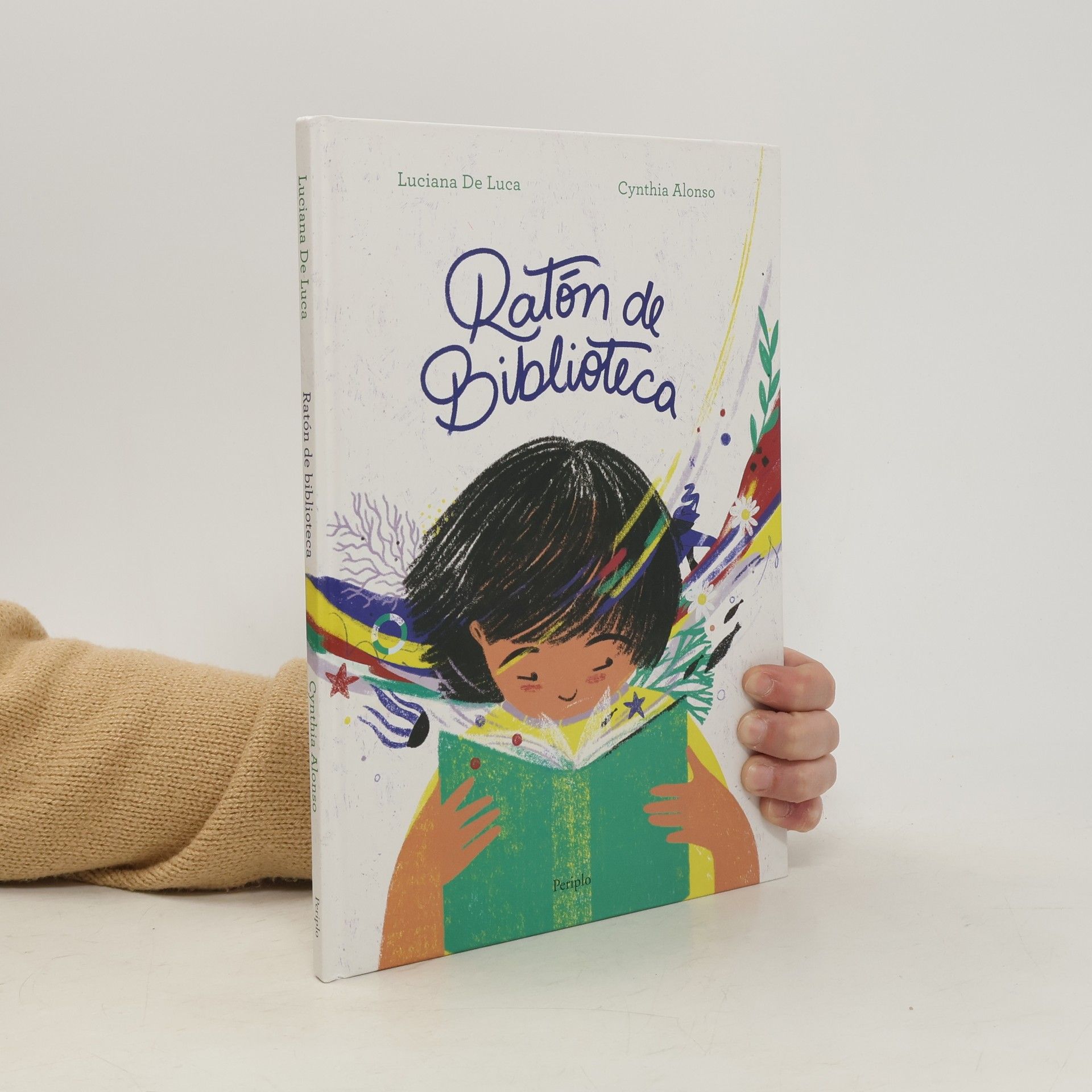 Luciana de Luca Ratón de biblioteca