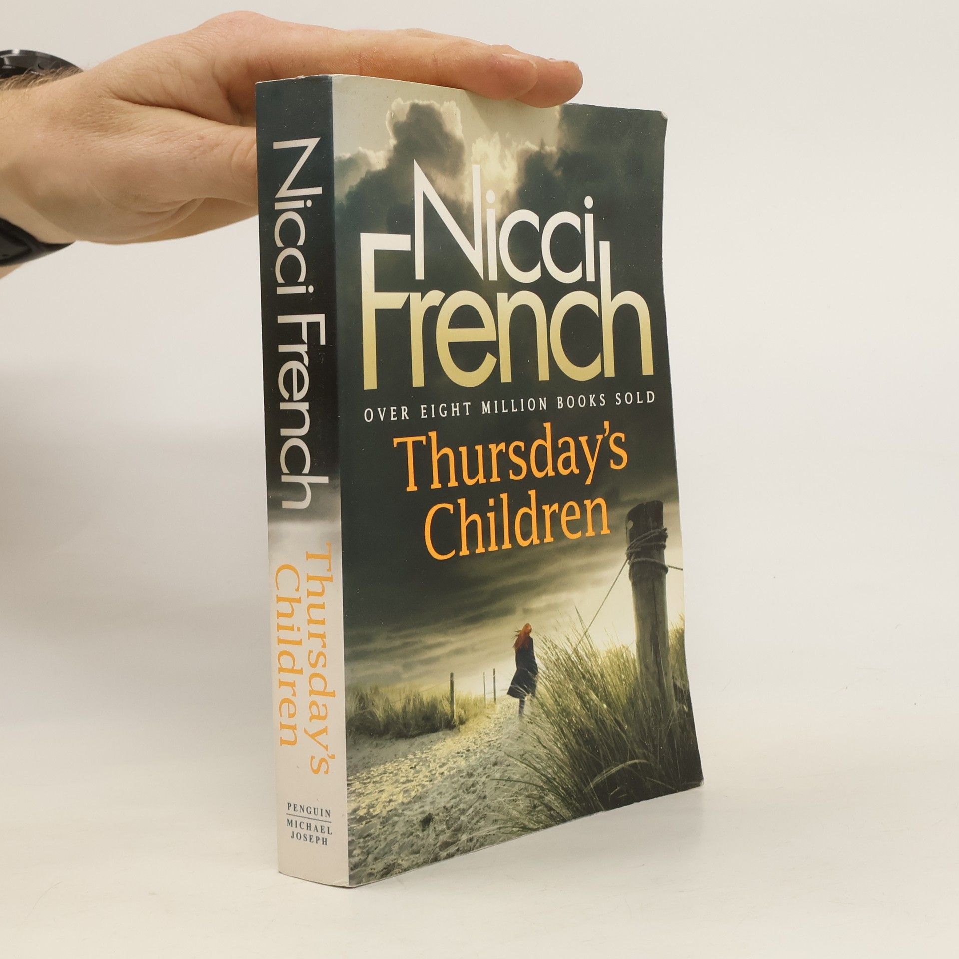 Nicci French Thursday's Children