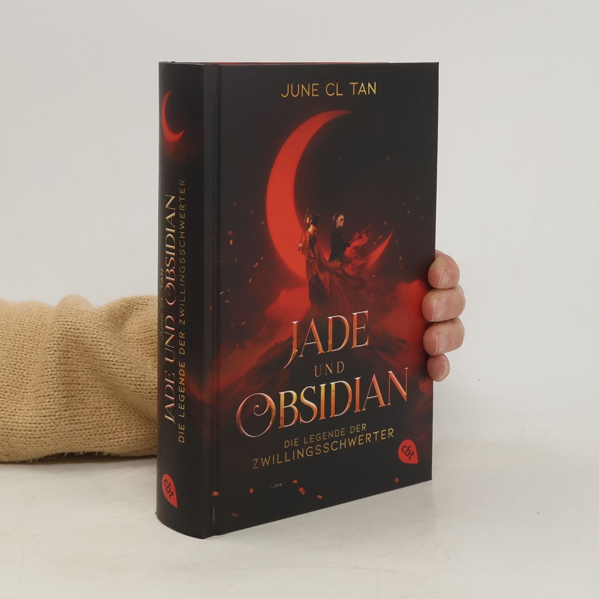 June C. L. Tan Jade und Obsidian. Die Legende der Zwillingsschwerter