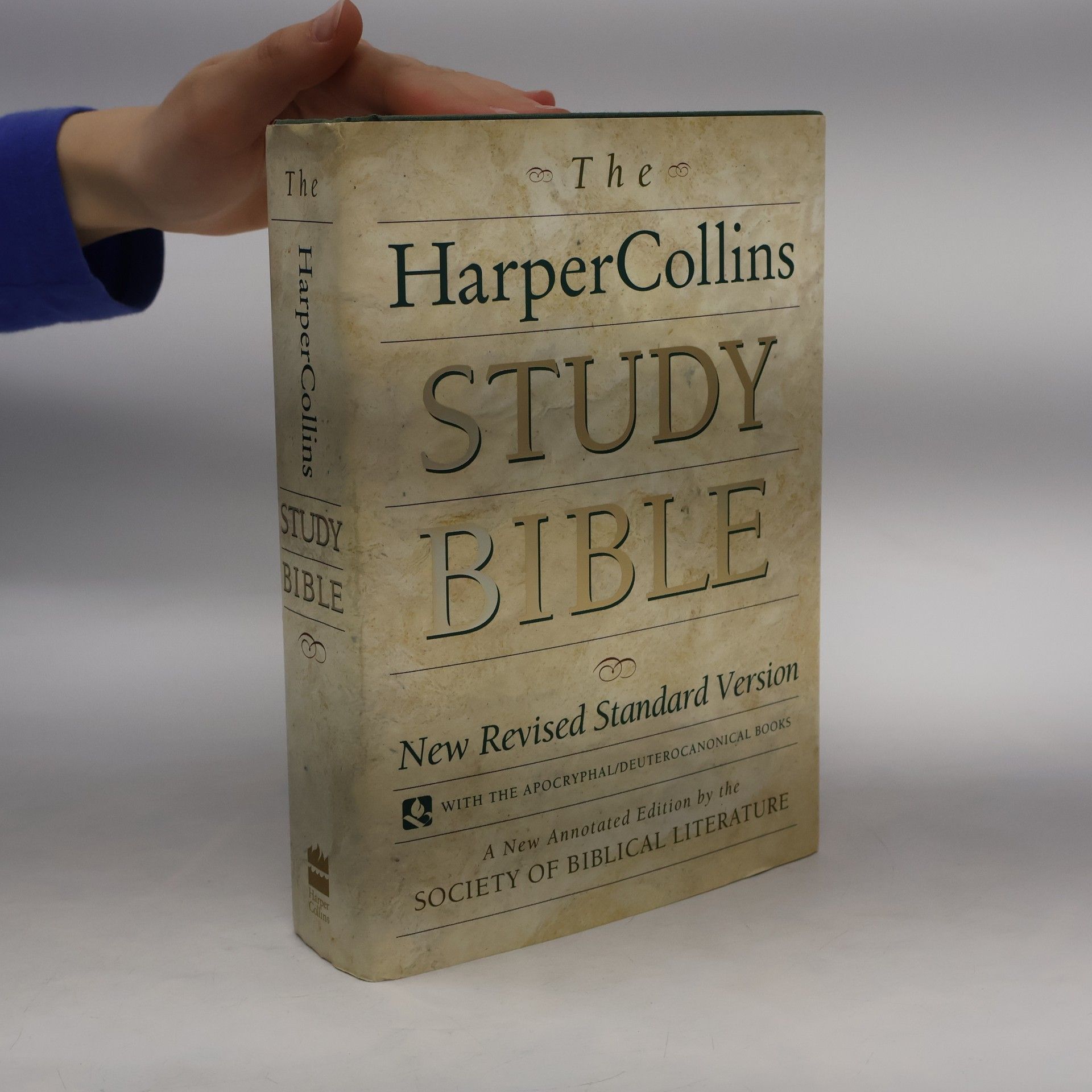 kolektiv The Harper Collins Study Bible
