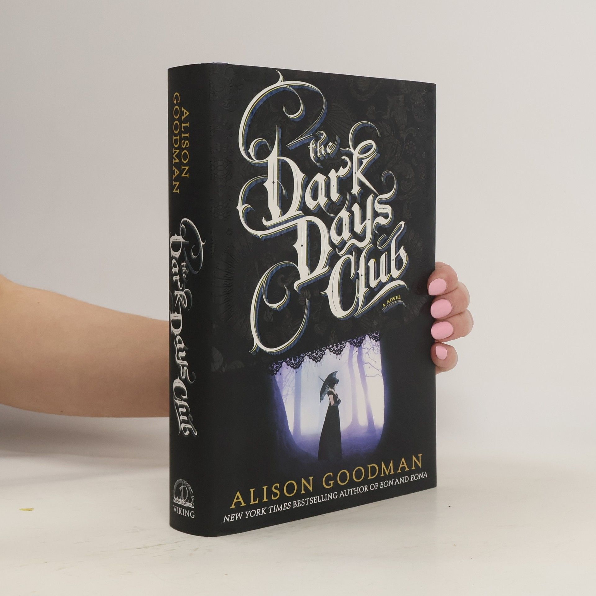 Alison Goodman The Dark Days Club