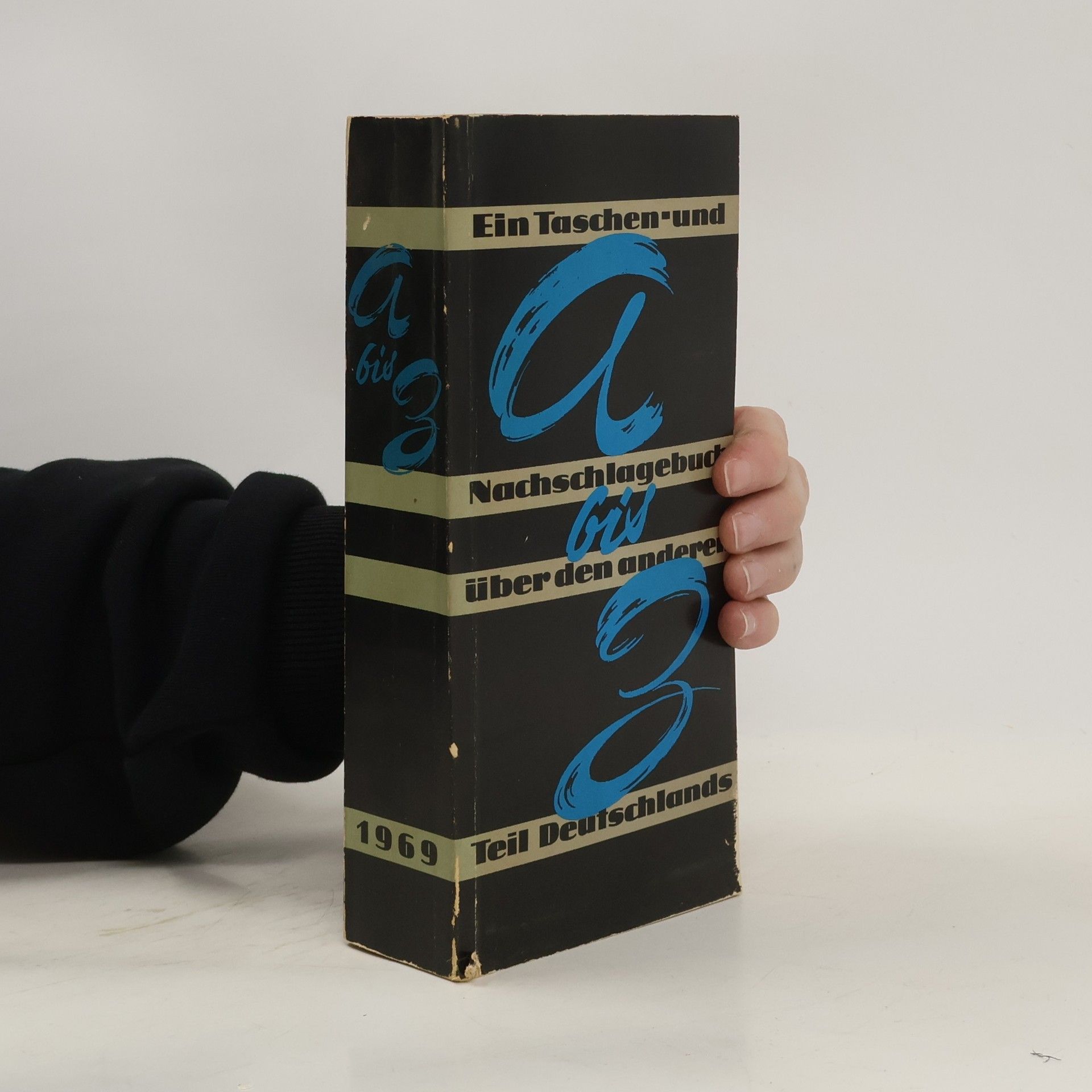 Autorenkollektiv Einen Taschen- und Nachschlagebuch über den anderen Teil Deutschlands