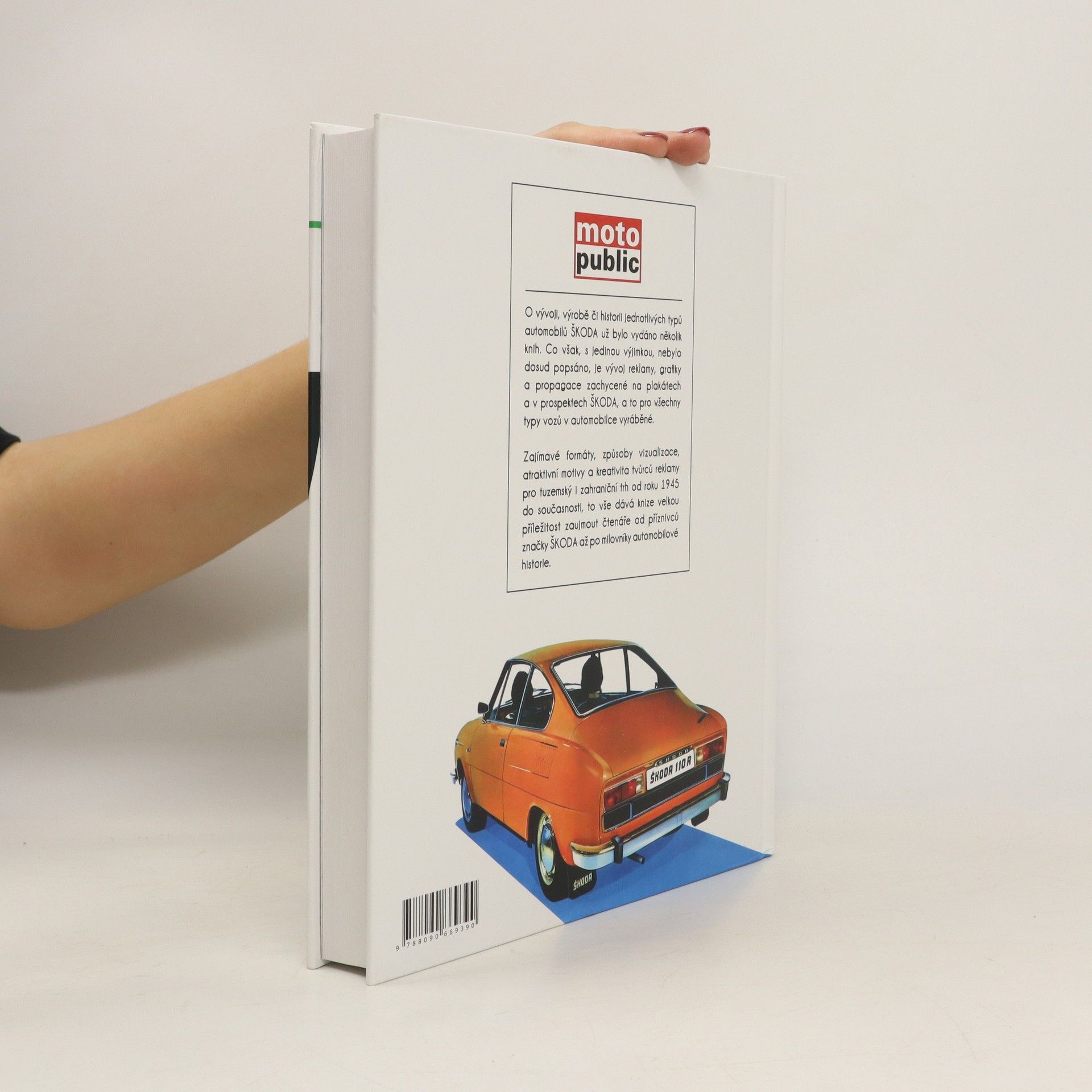 Martin Kupec Škoda : automobily na plakátech a v prospektech 1945-2022