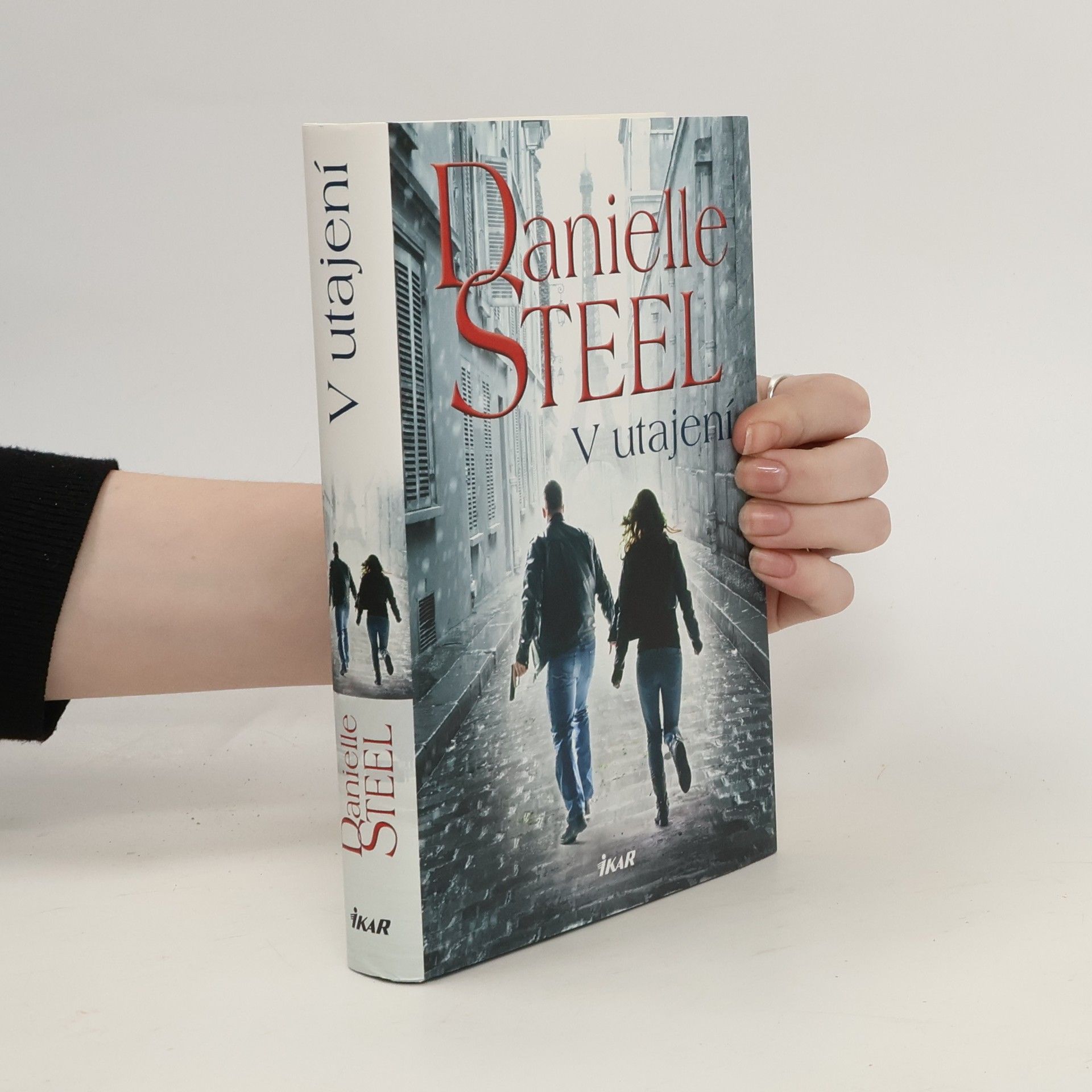 Danielle Steel V utajení
