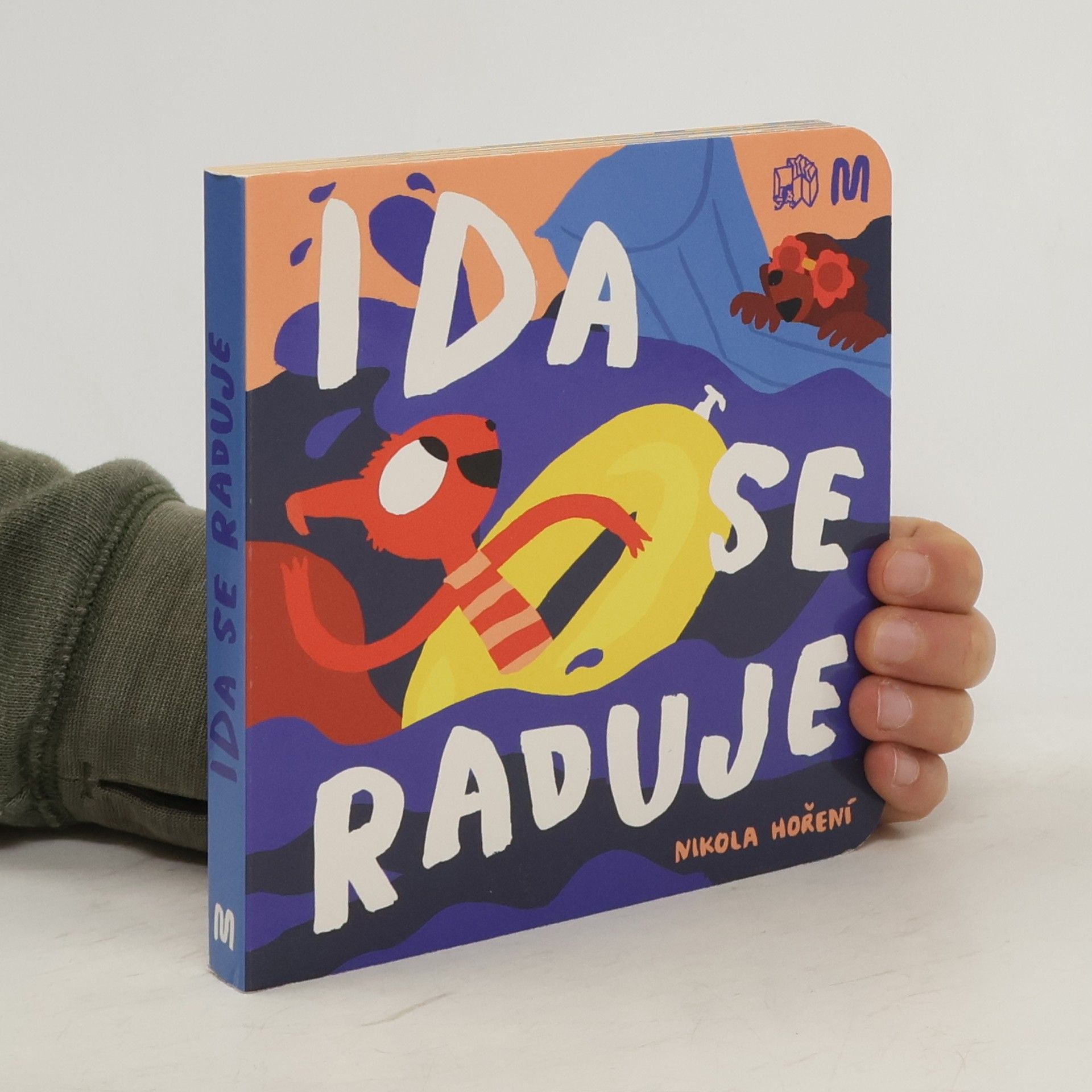Nikola Hoření Ida se raduje