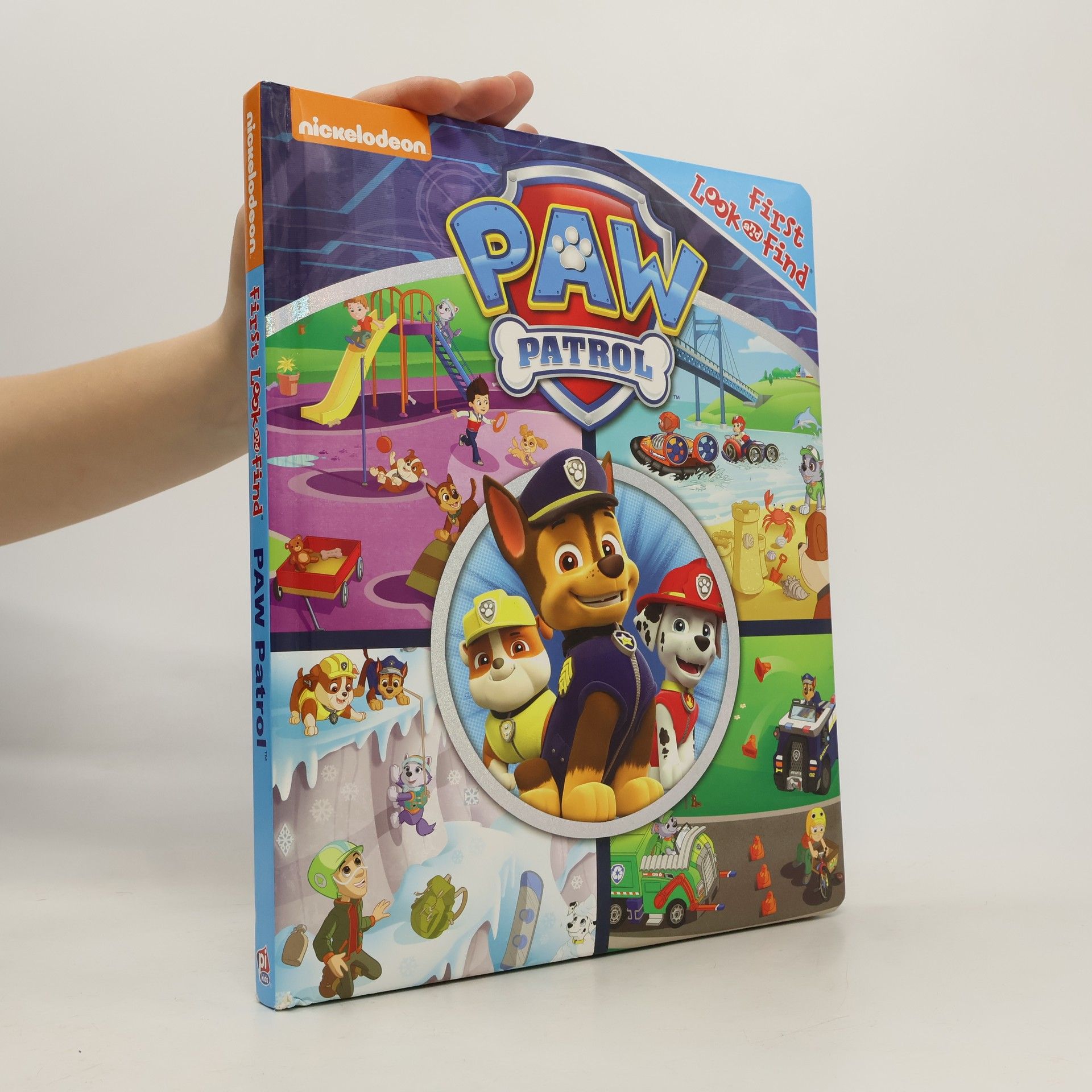 AA.VV. First look and find: Paw Patrol