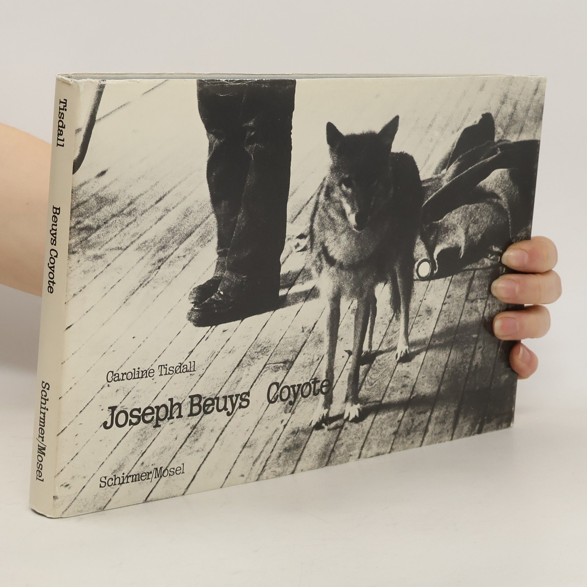 Caroline Tisdall Joseph Beuys, Coyote