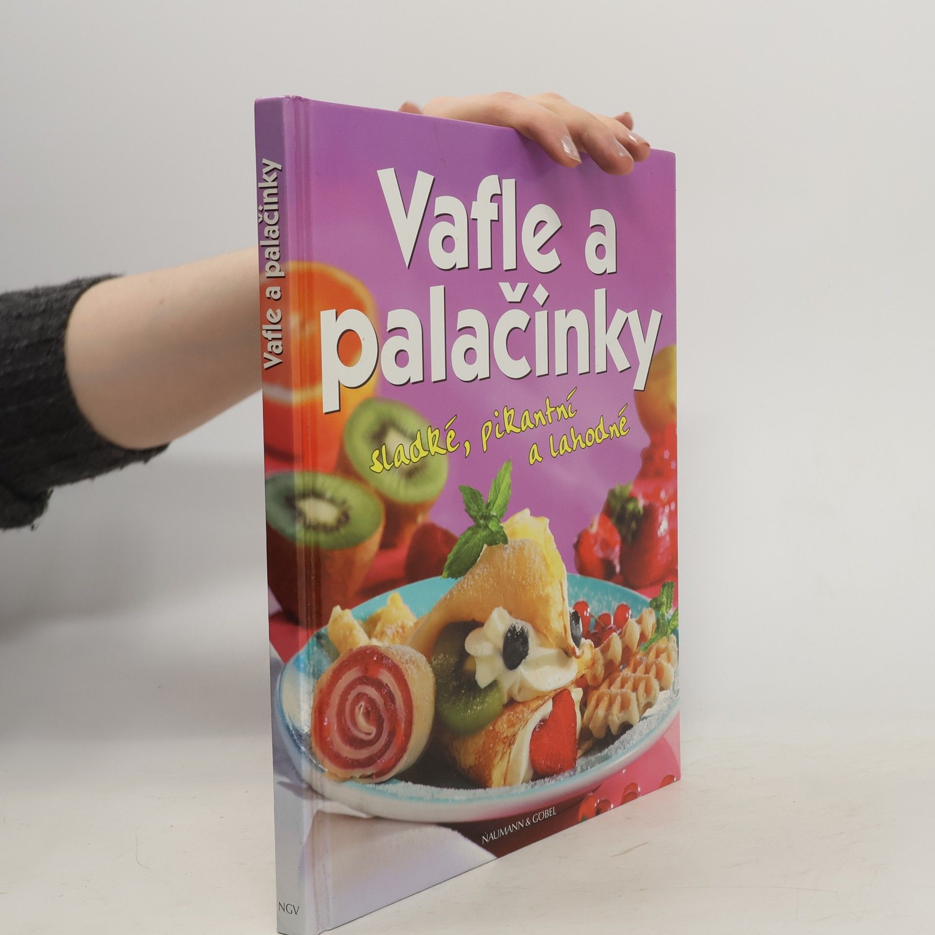 kolektiv Vafle a palačinky : sladké, pikantní a lahodné