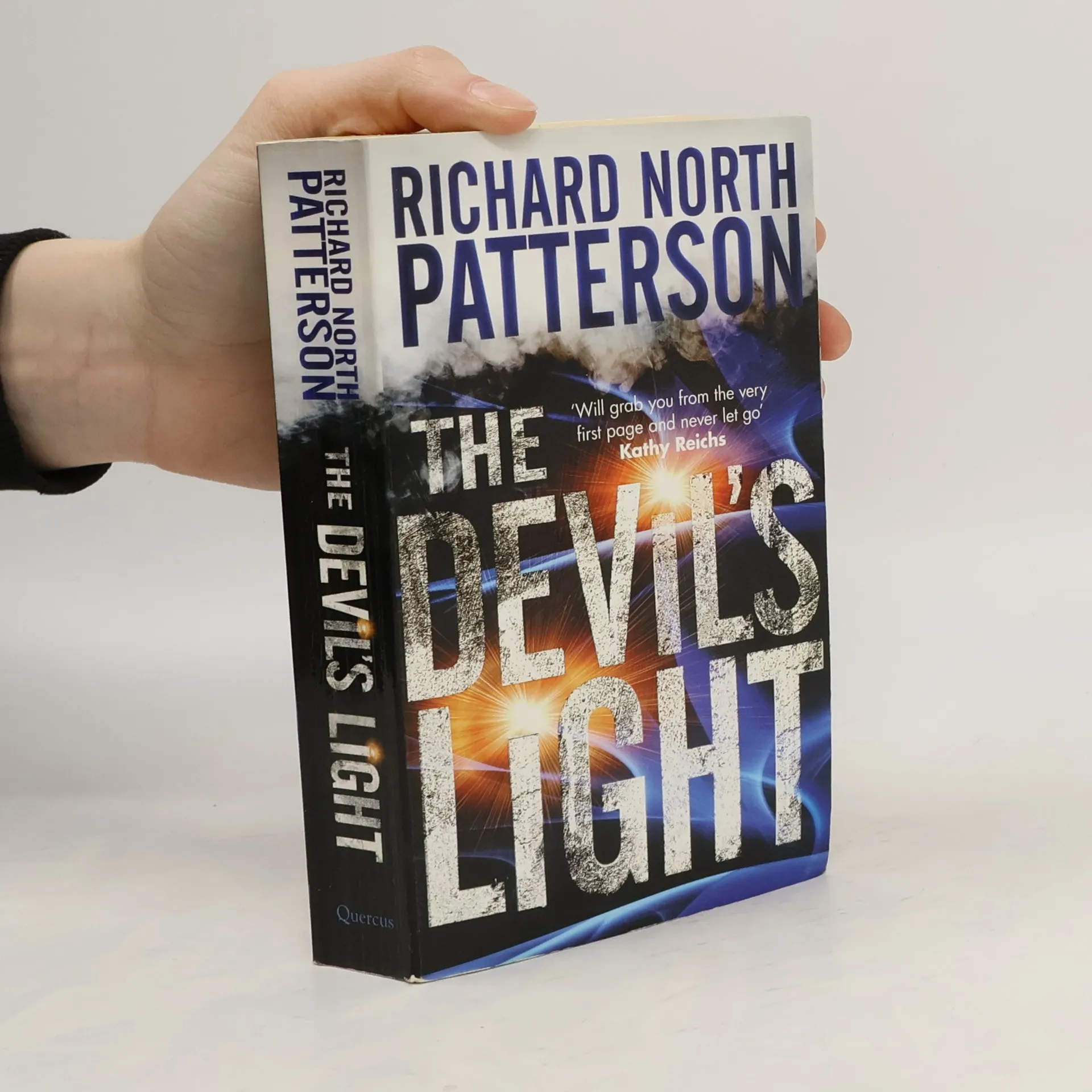 The Devil's Light | Book | Paperback | Richard North Patterson | EN