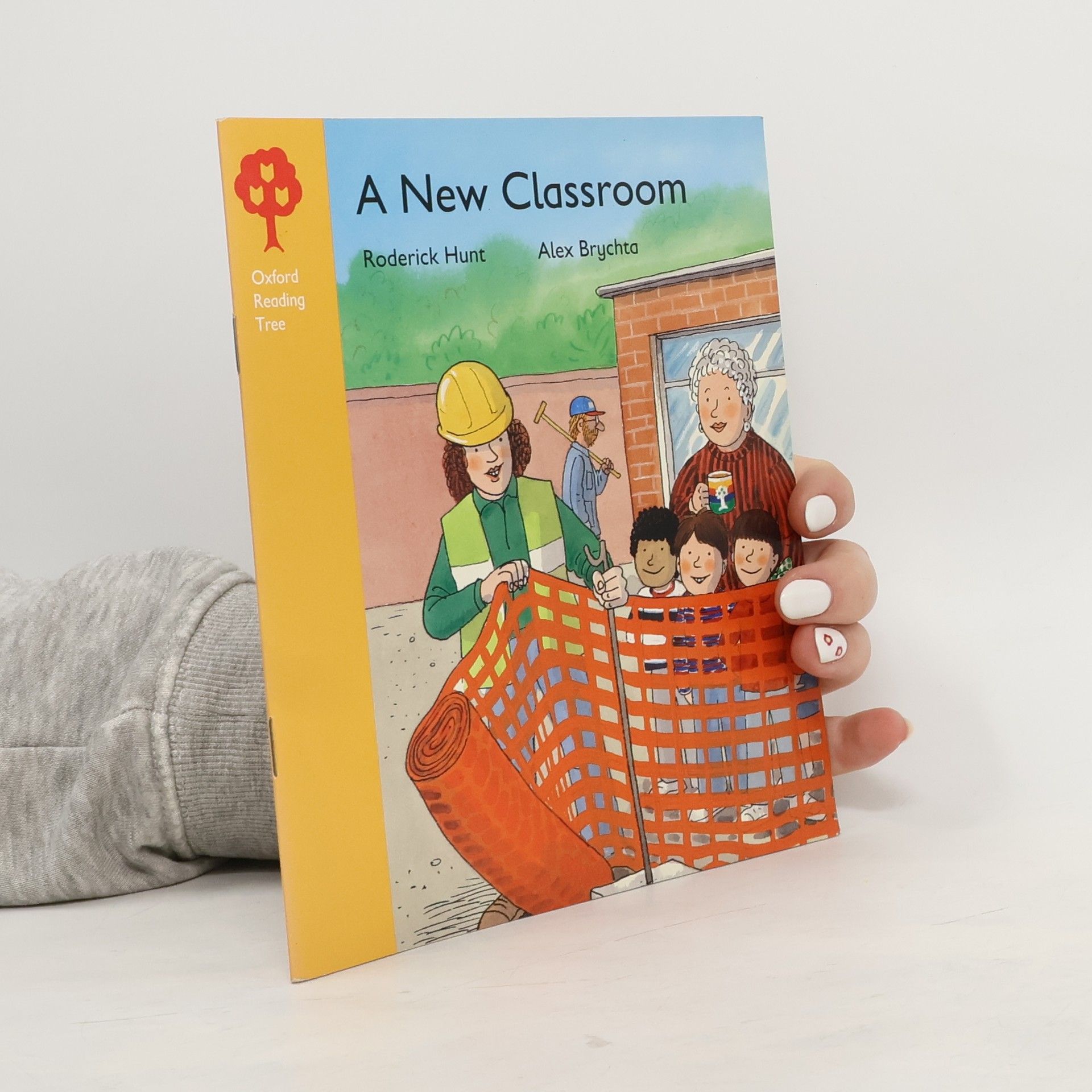 Roderick Hunt A New Classroom