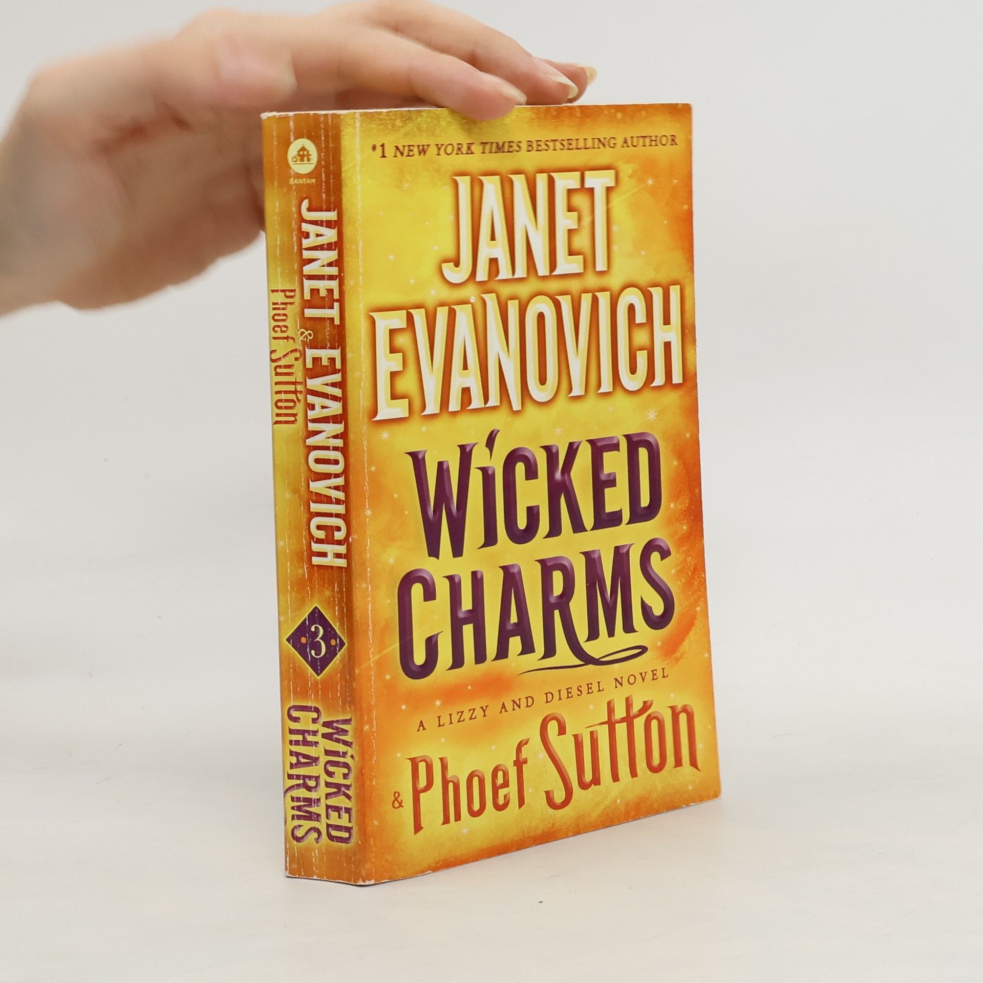 Janet Evanovich Wicked Charms