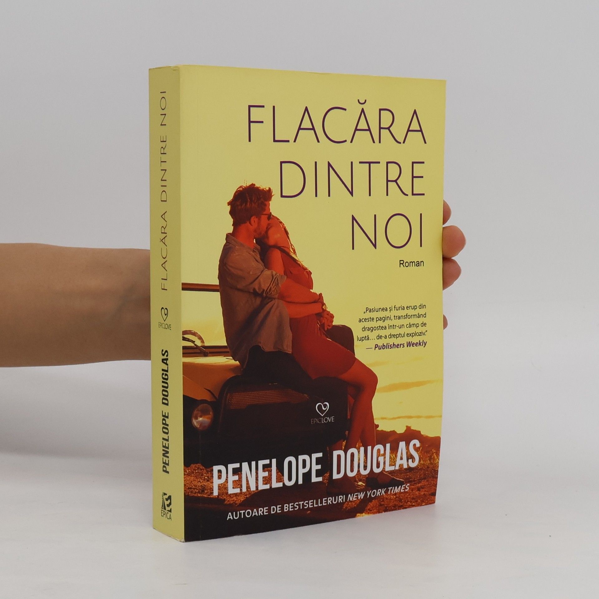 Penelope Douglas Flacara dintre noi