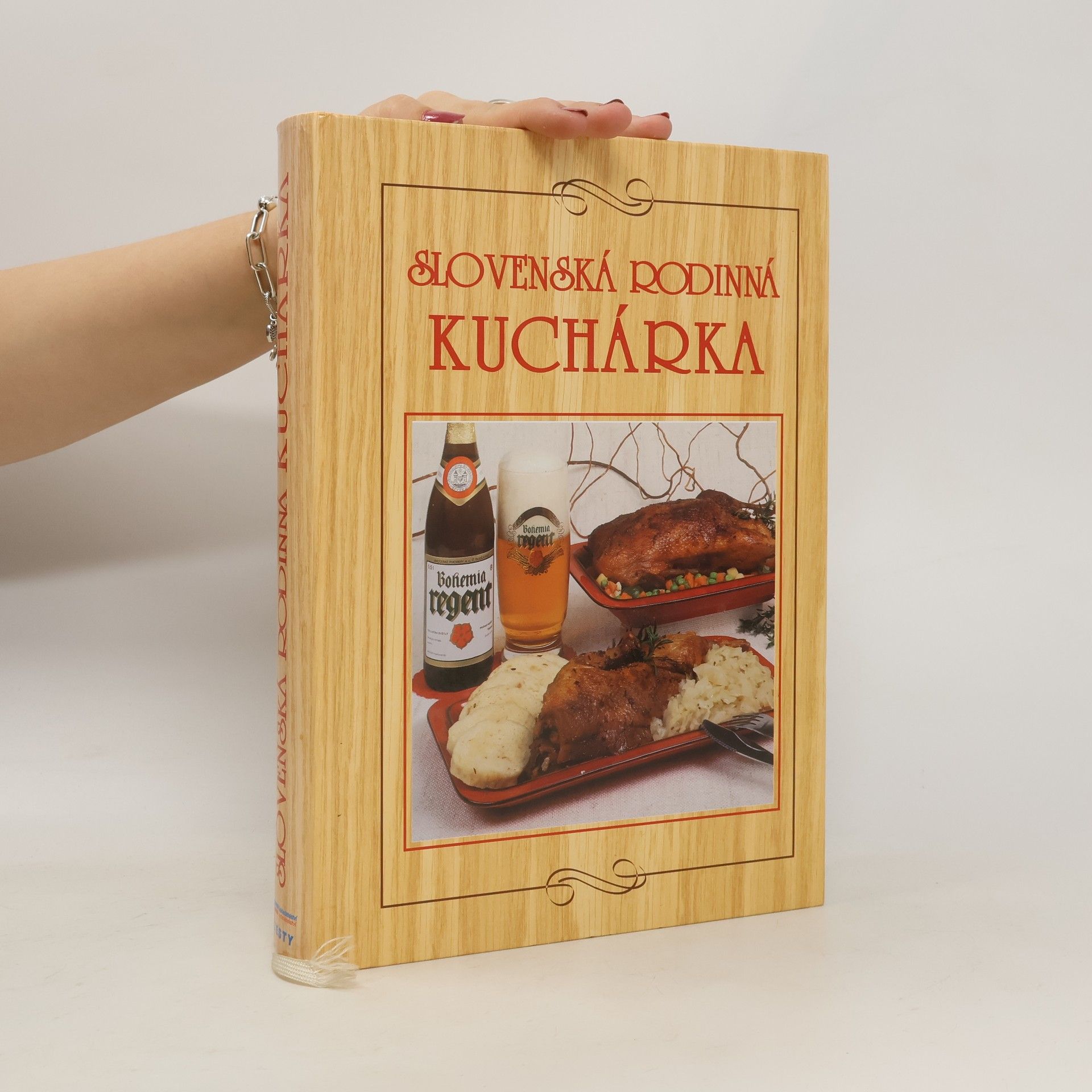 kolektiv Slovenská rodinná kuchárka