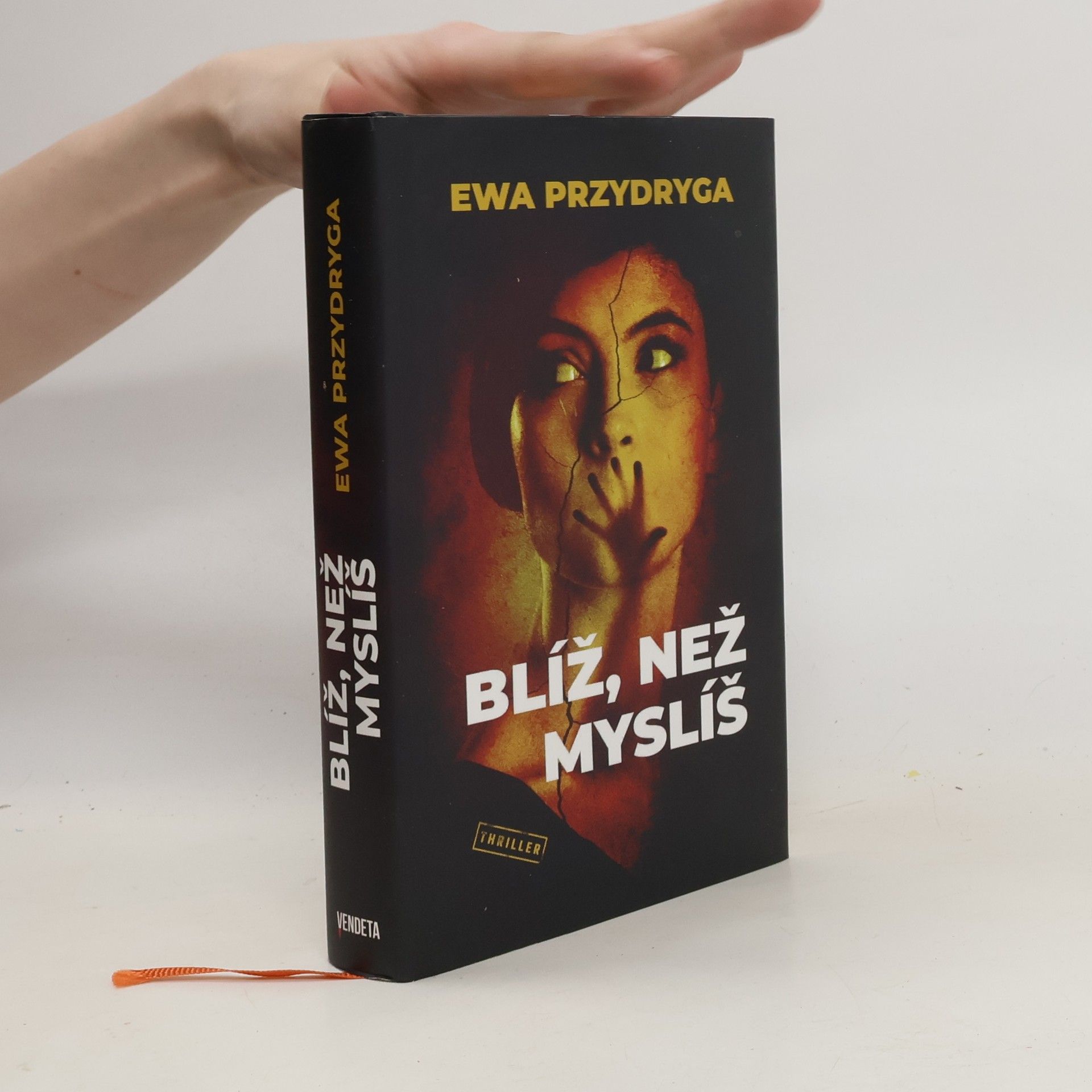 Ewa Przydryga Blíž, než myslíš