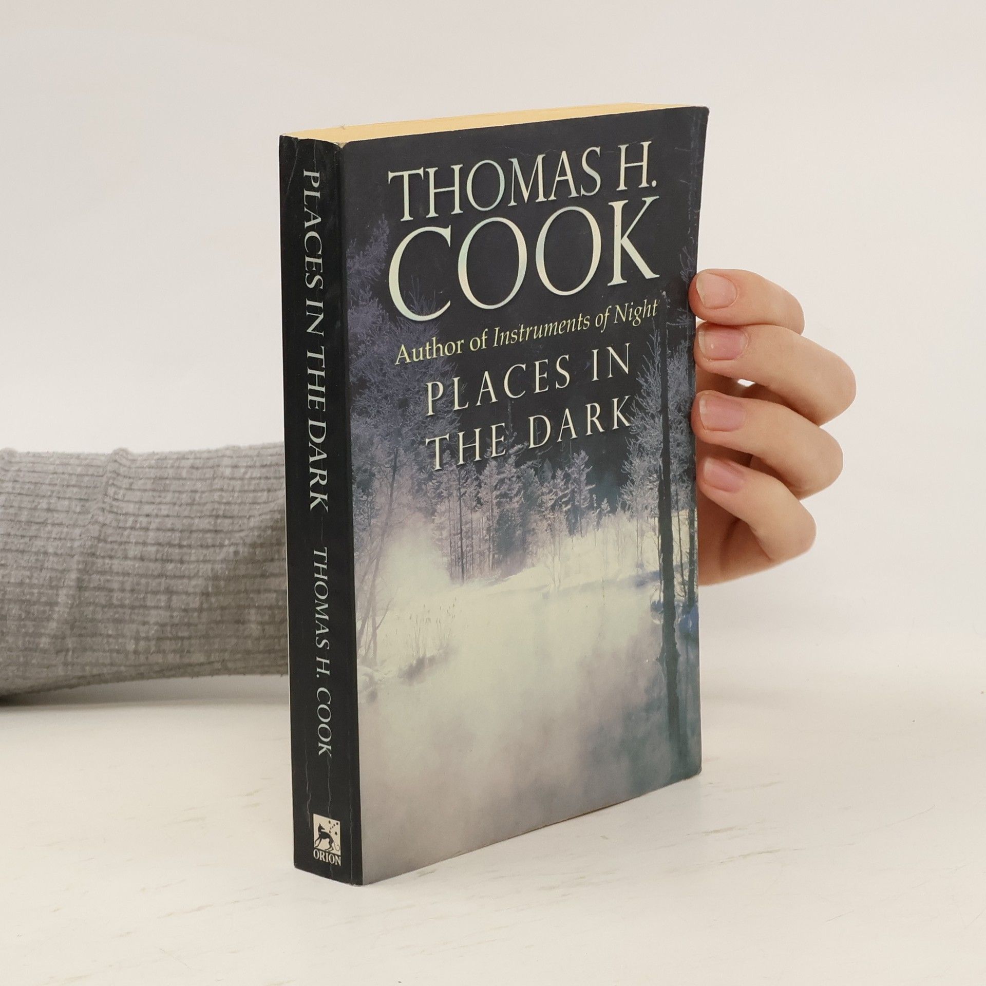 Thomas H. Cook Places in the Dark