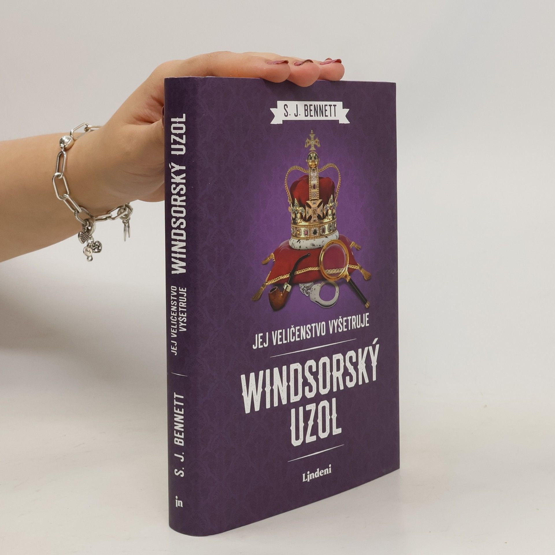 Sophia J. Bennett Windsorský uzol