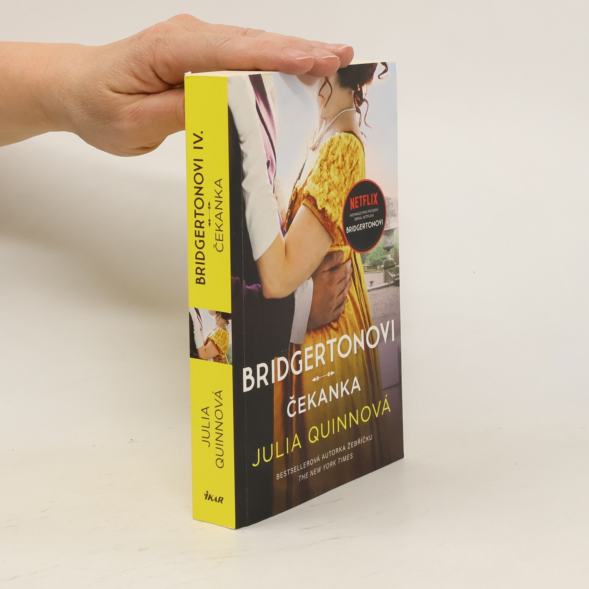 Julie Quinnová Bridgertonovi, Čekanka
