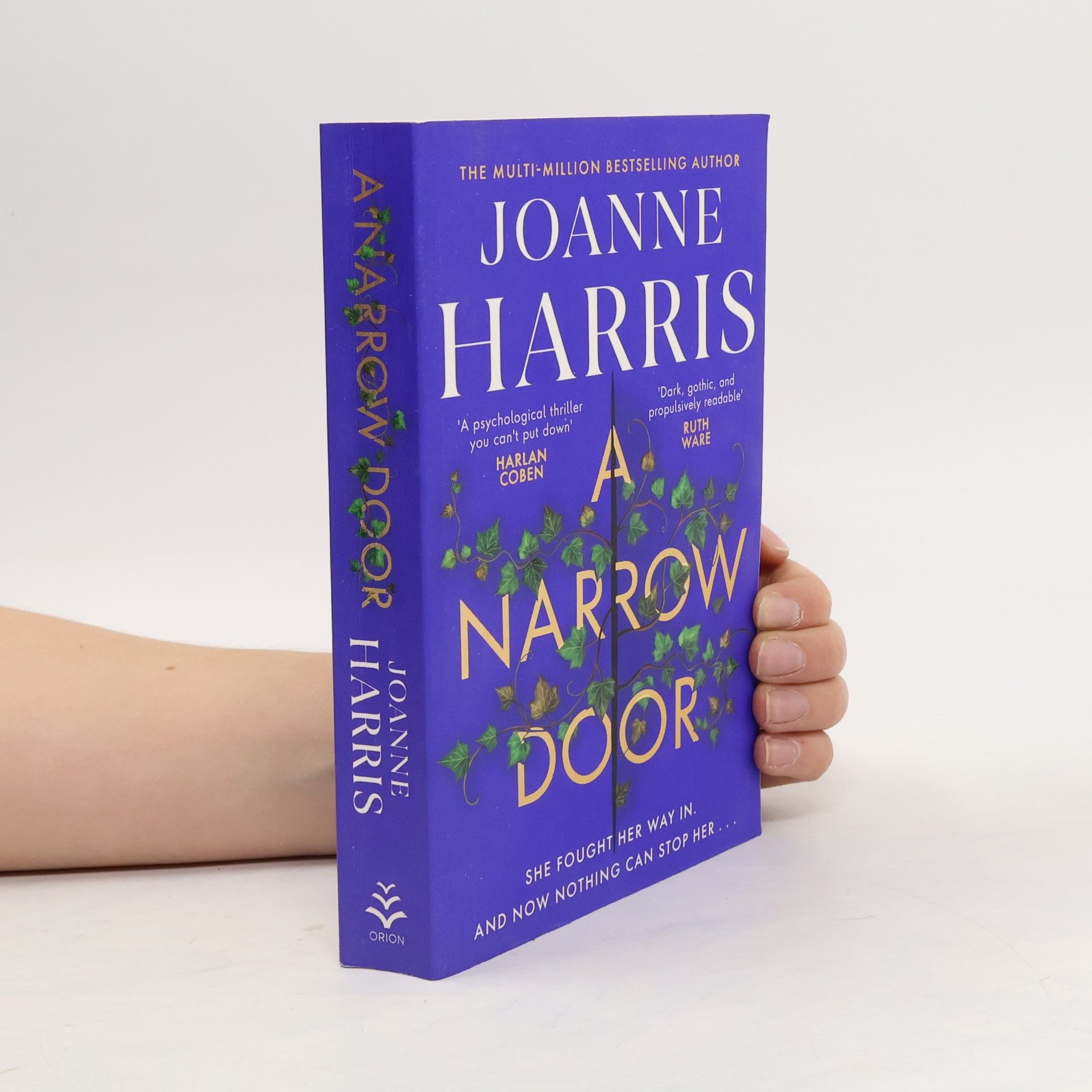 Joanne Harris A Narrow Door