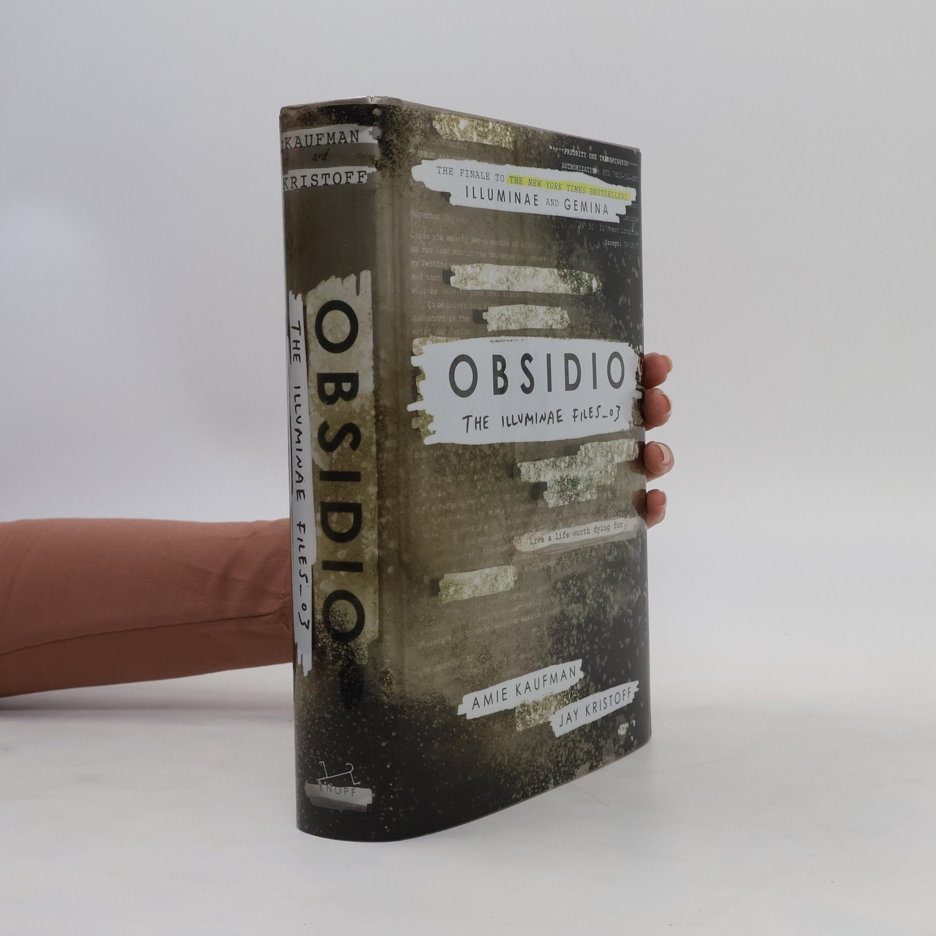 Amie Kaufman Obsidio: The Illuminae files_03