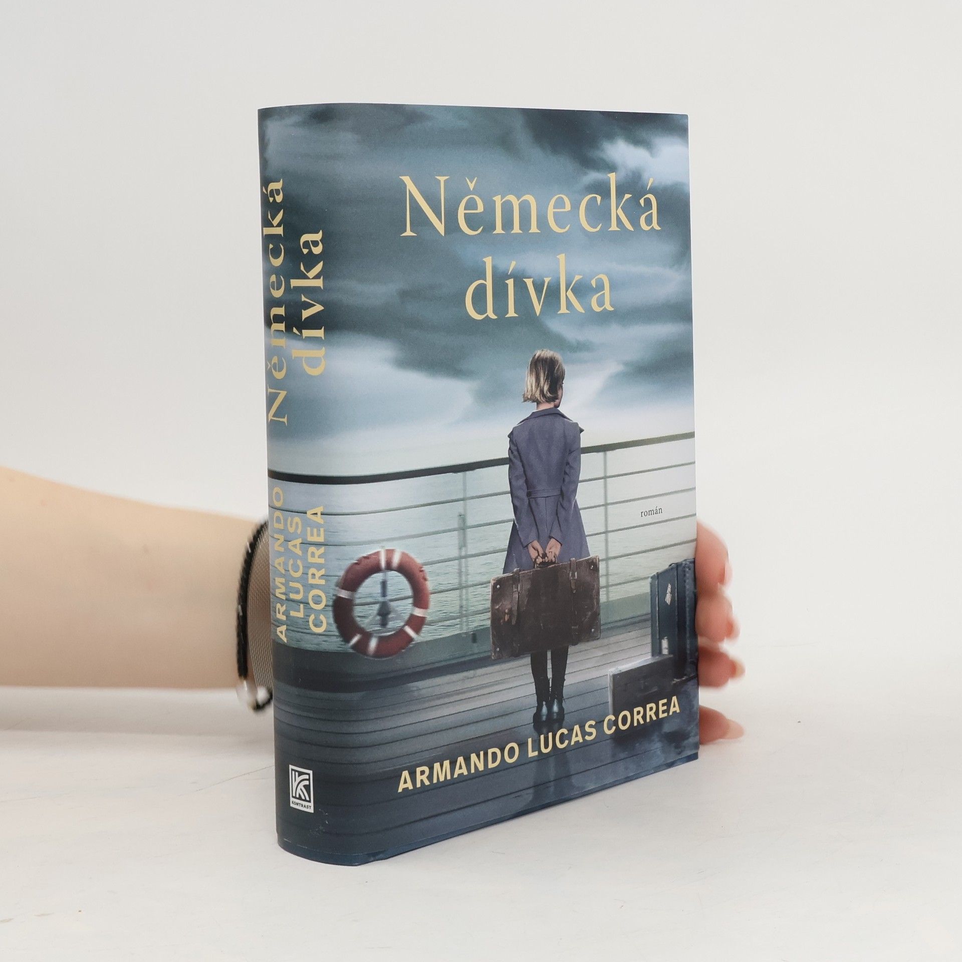 Armando Lucas Correa Německá dívka